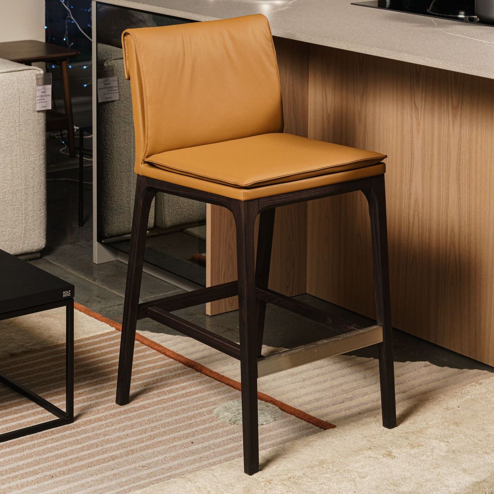 Cattelan Italia Барный стул Sofia Pelle 982 cognac от Cattelan Italia — в интерьере