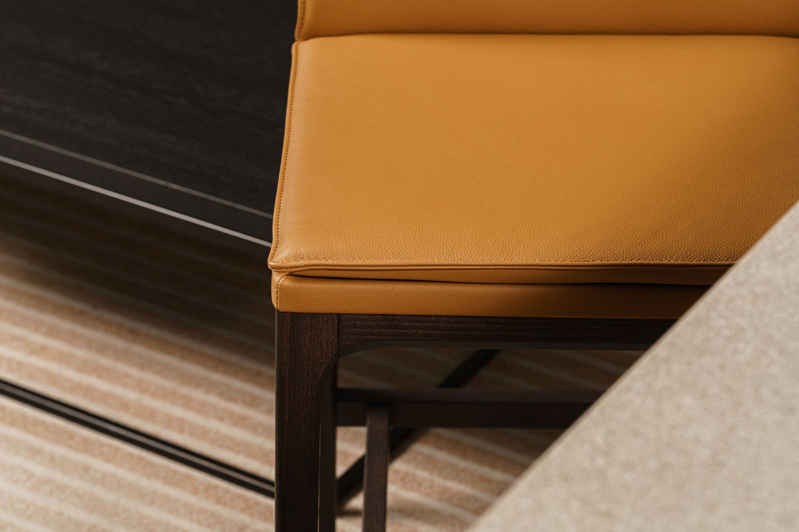 Cattelan Italia Барный стул Sofia Pelle 982 cognac от Cattelan Italia — в интерьере