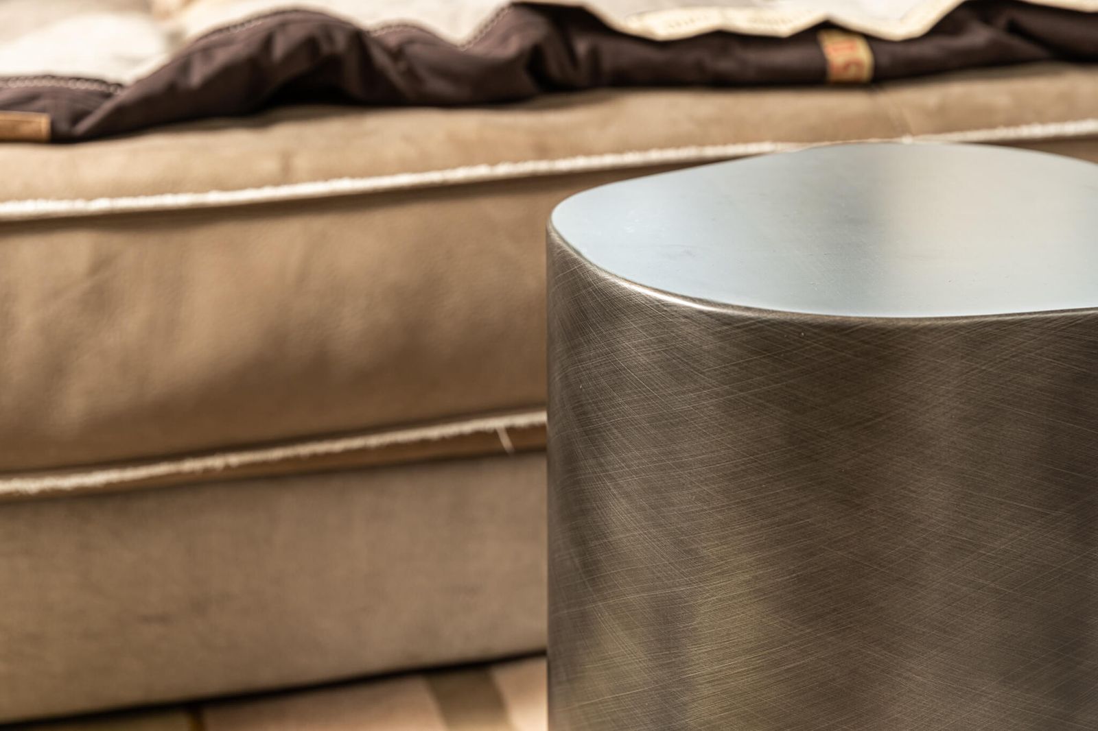 Cattelan Italia Журнальный столик Pancho 1 bronze от Cattelan Italia — в интерьере