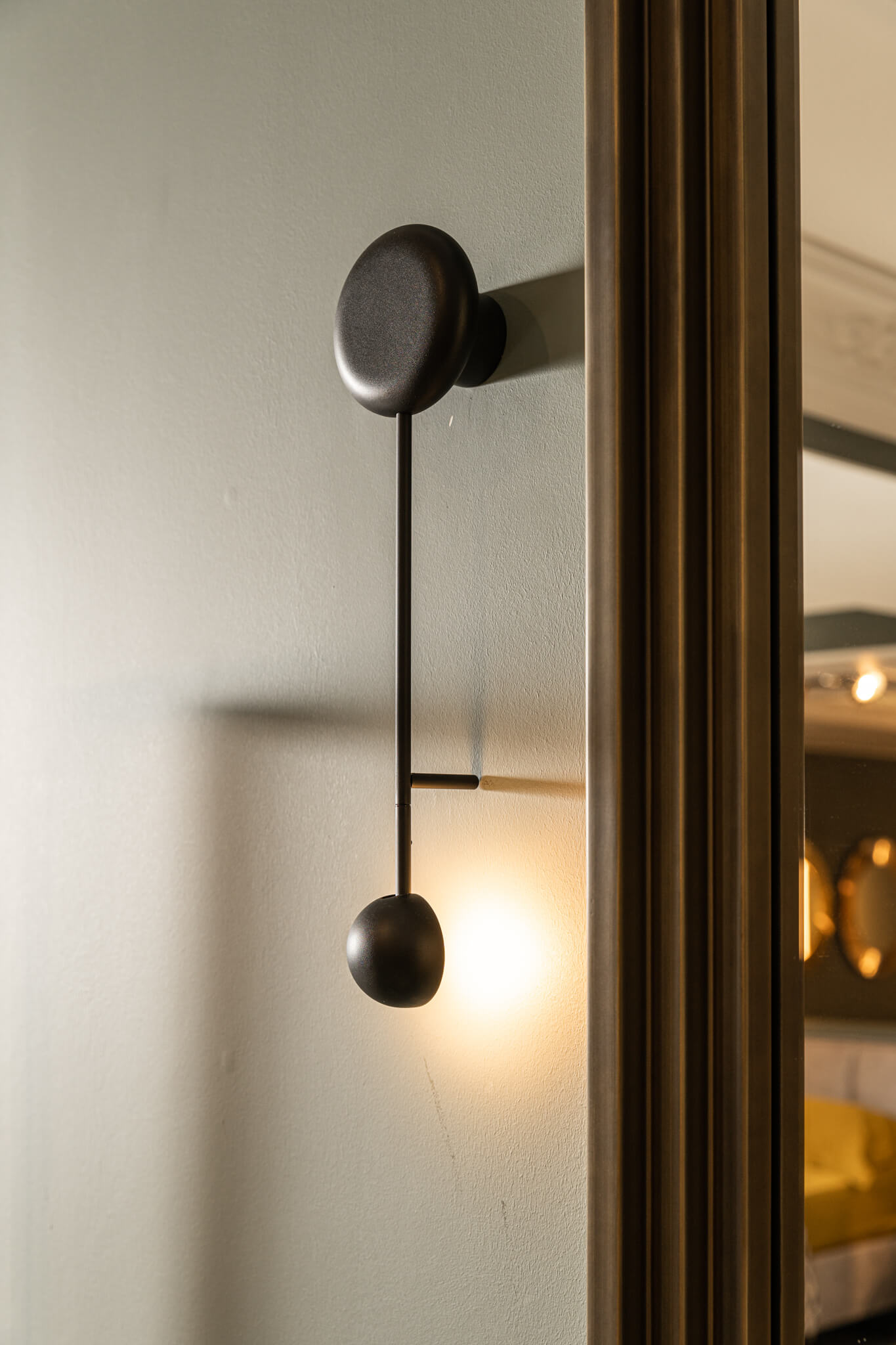 Vibia Бра Pin 1690 от Vibia — в интерьере