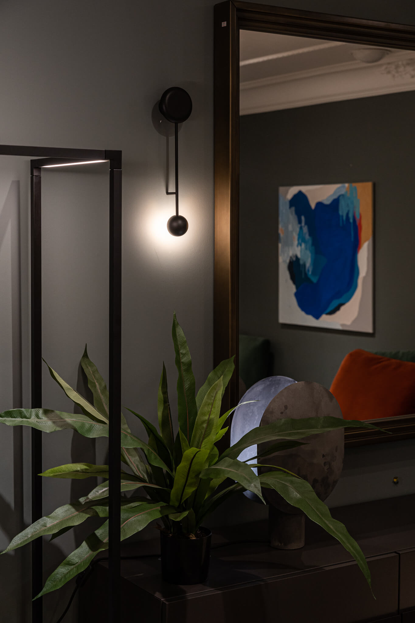 Vibia Бра Pin 1690 от Vibia — в интерьере