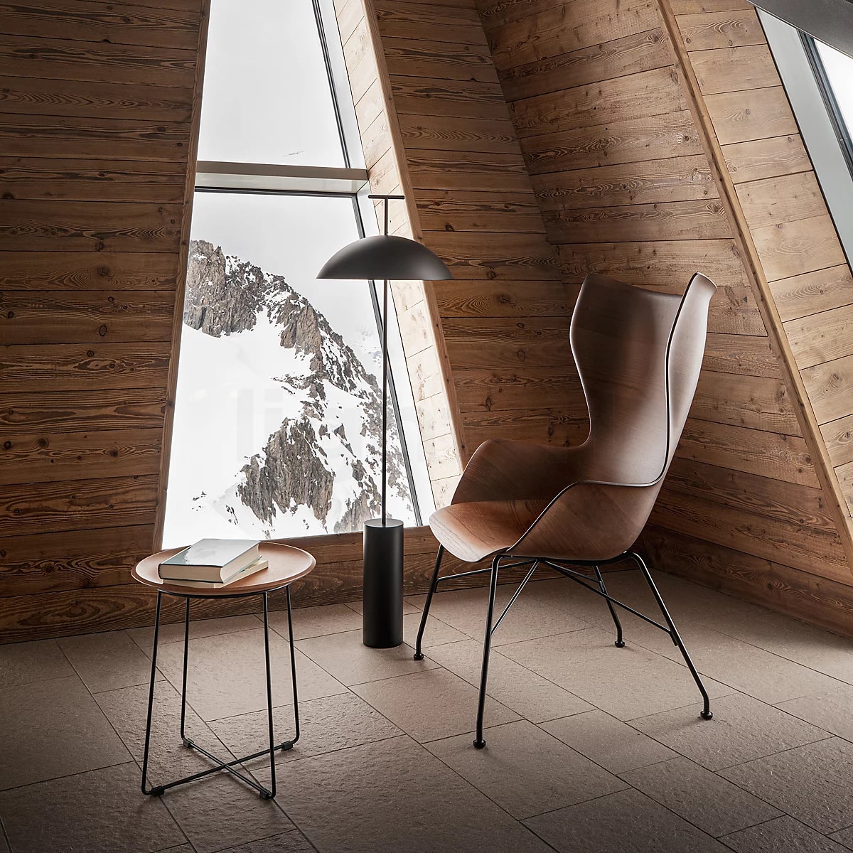 Kartell Торшер Geen Black/White от Kartell — в интерьере