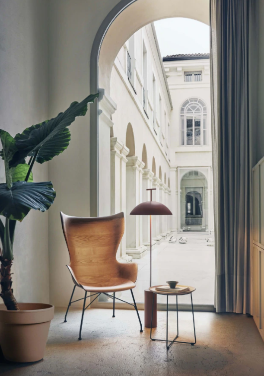 Kartell Торшер Geen Black/White от Kartell — в интерьере