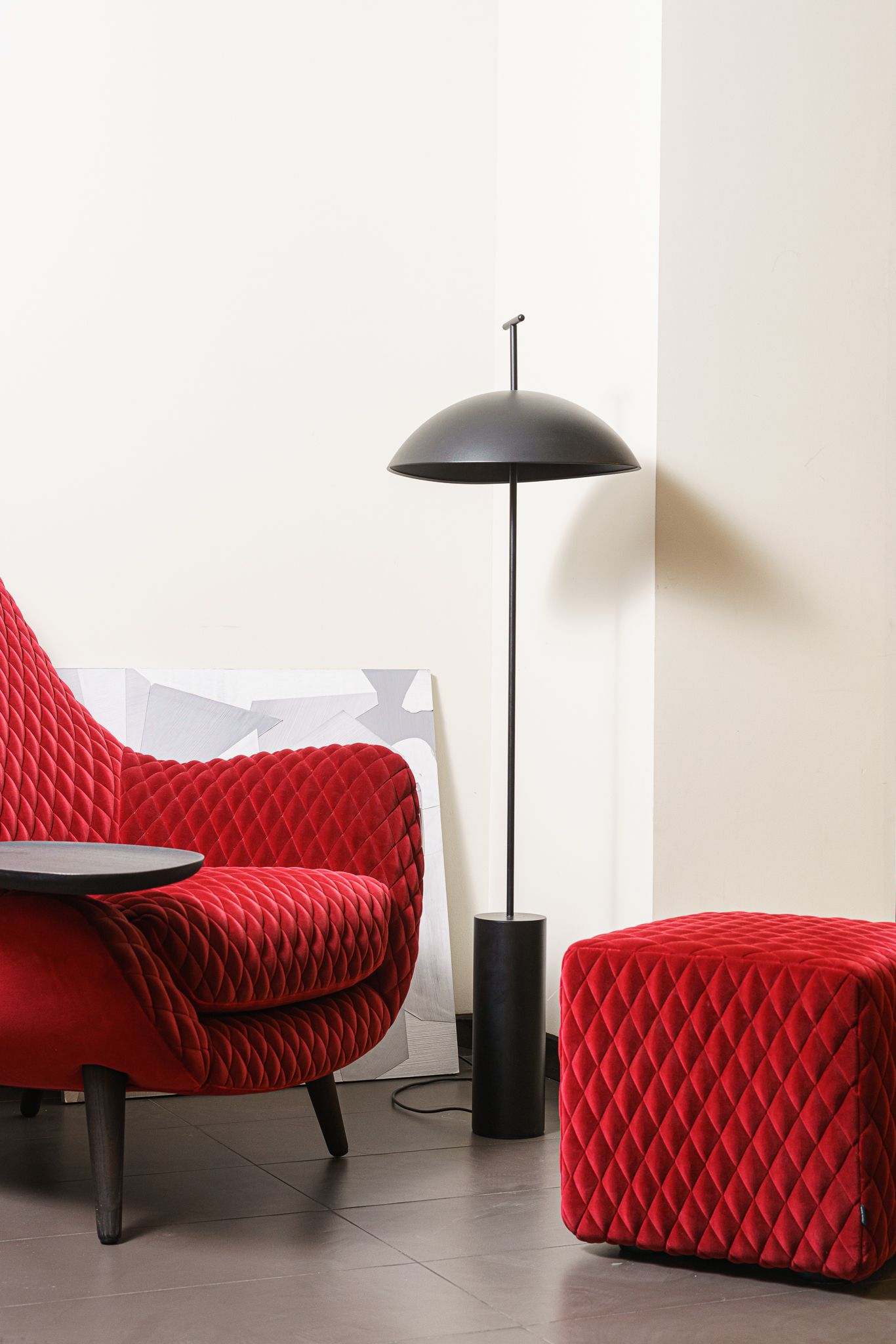 Kartell Торшер Geen Black/White от Kartell — в интерьере