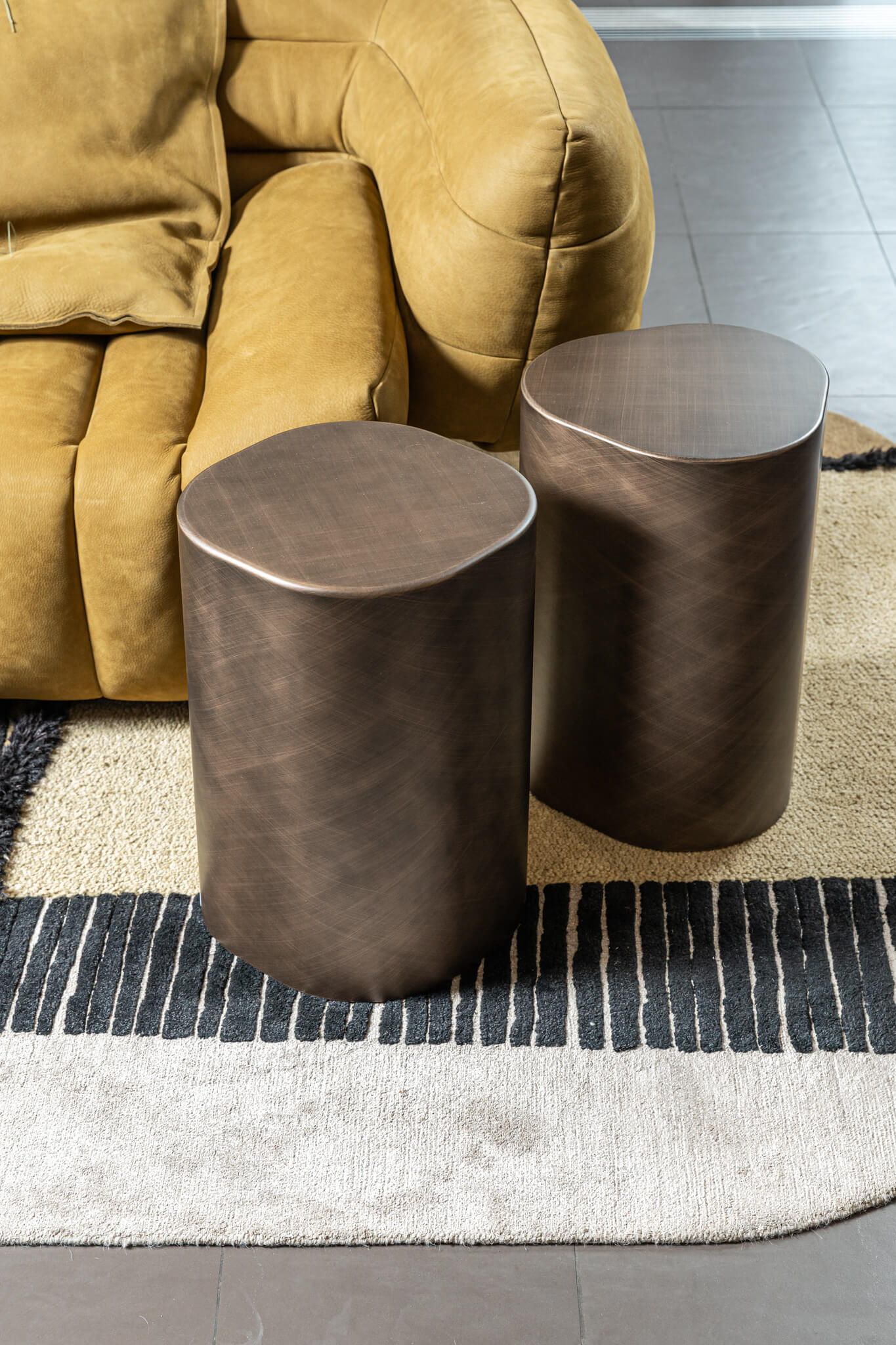 Cattelan Italia Журнальный столик Pancho 3 bronze от Cattelan Italia — в интерьере