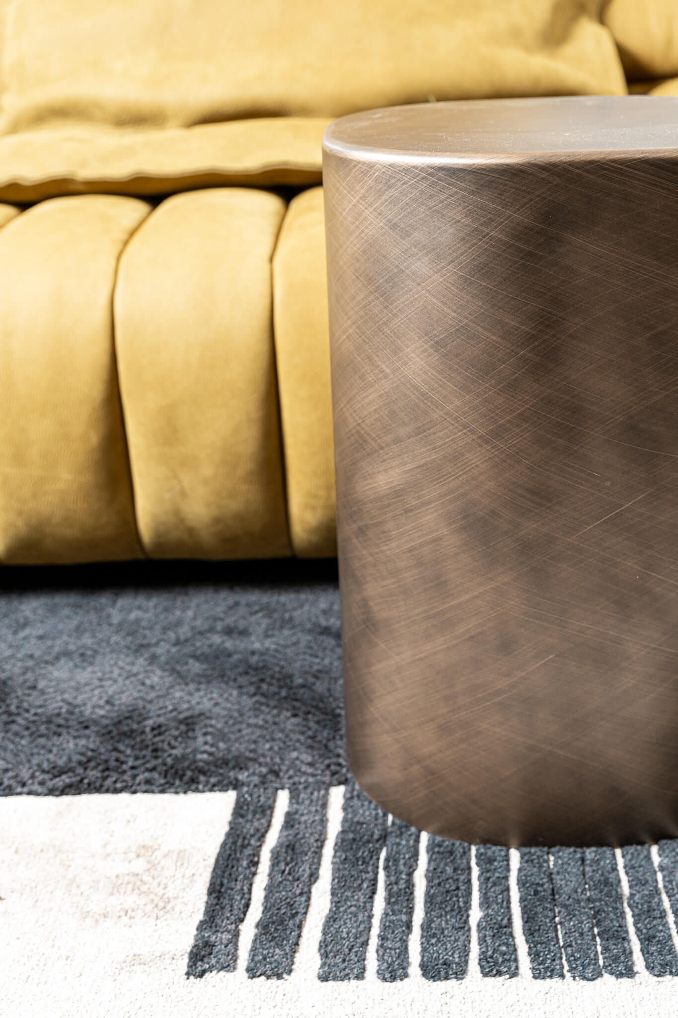 Cattelan Italia Журнальный столик Pancho 3 bronze от Cattelan Italia — в интерьере