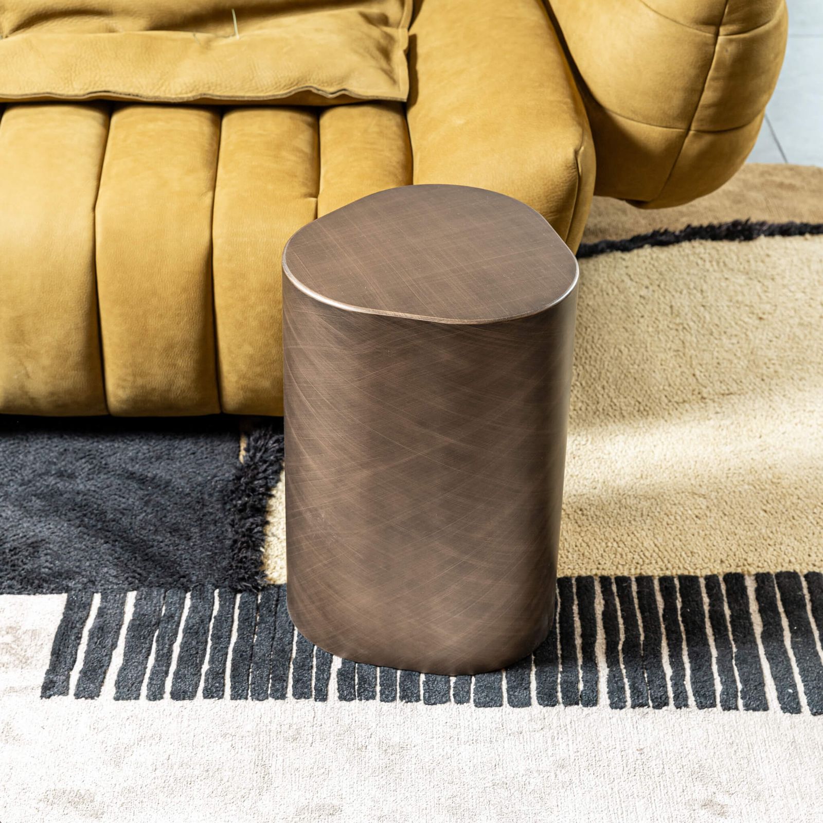 Cattelan Italia Журнальный столик Pancho 2 bronze/grey от Cattelan Italia — в интерьере
