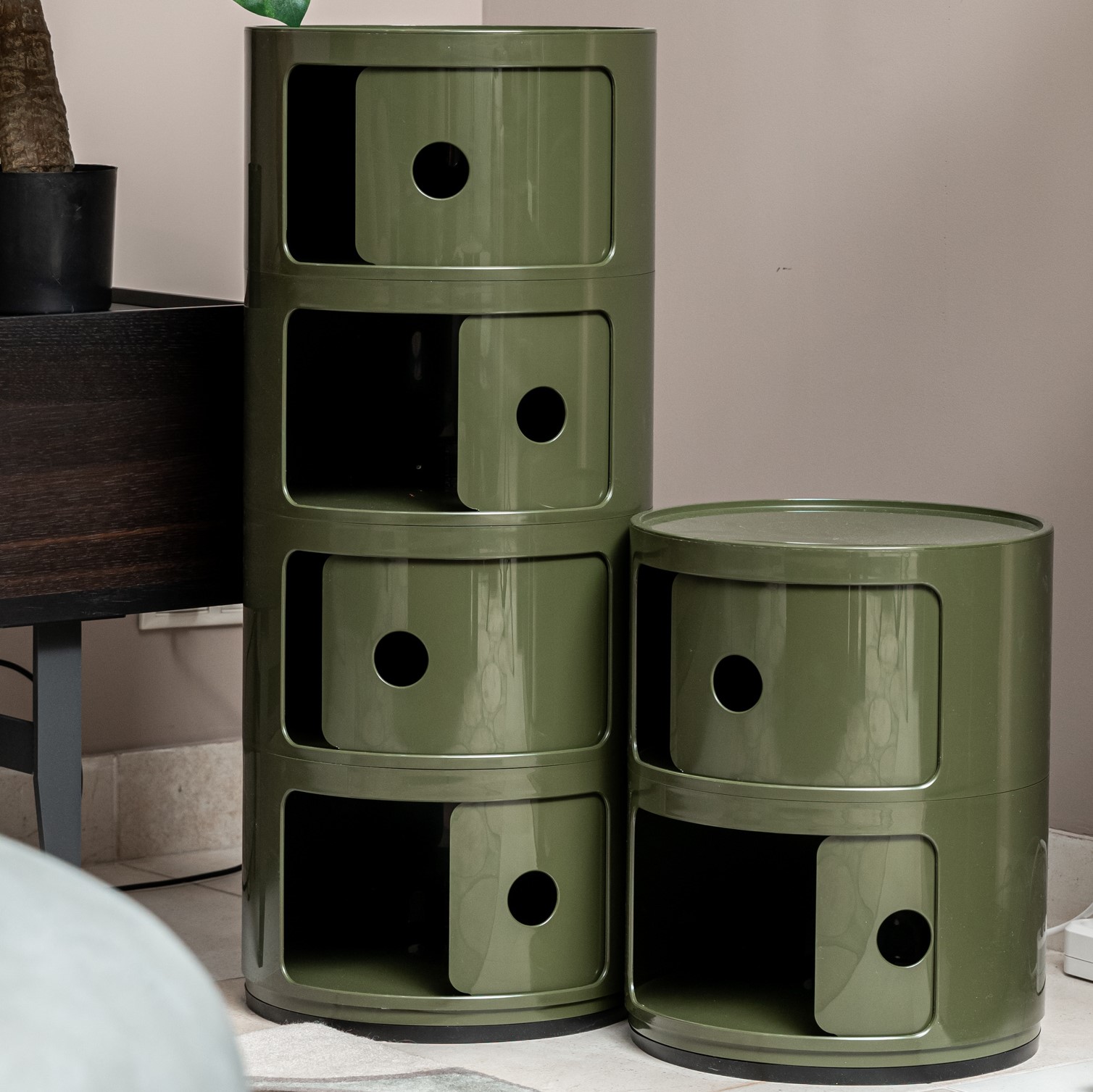 Kartell Прикроватная тумбочка Componibili (2 секции) green от Kartell — в интерьере