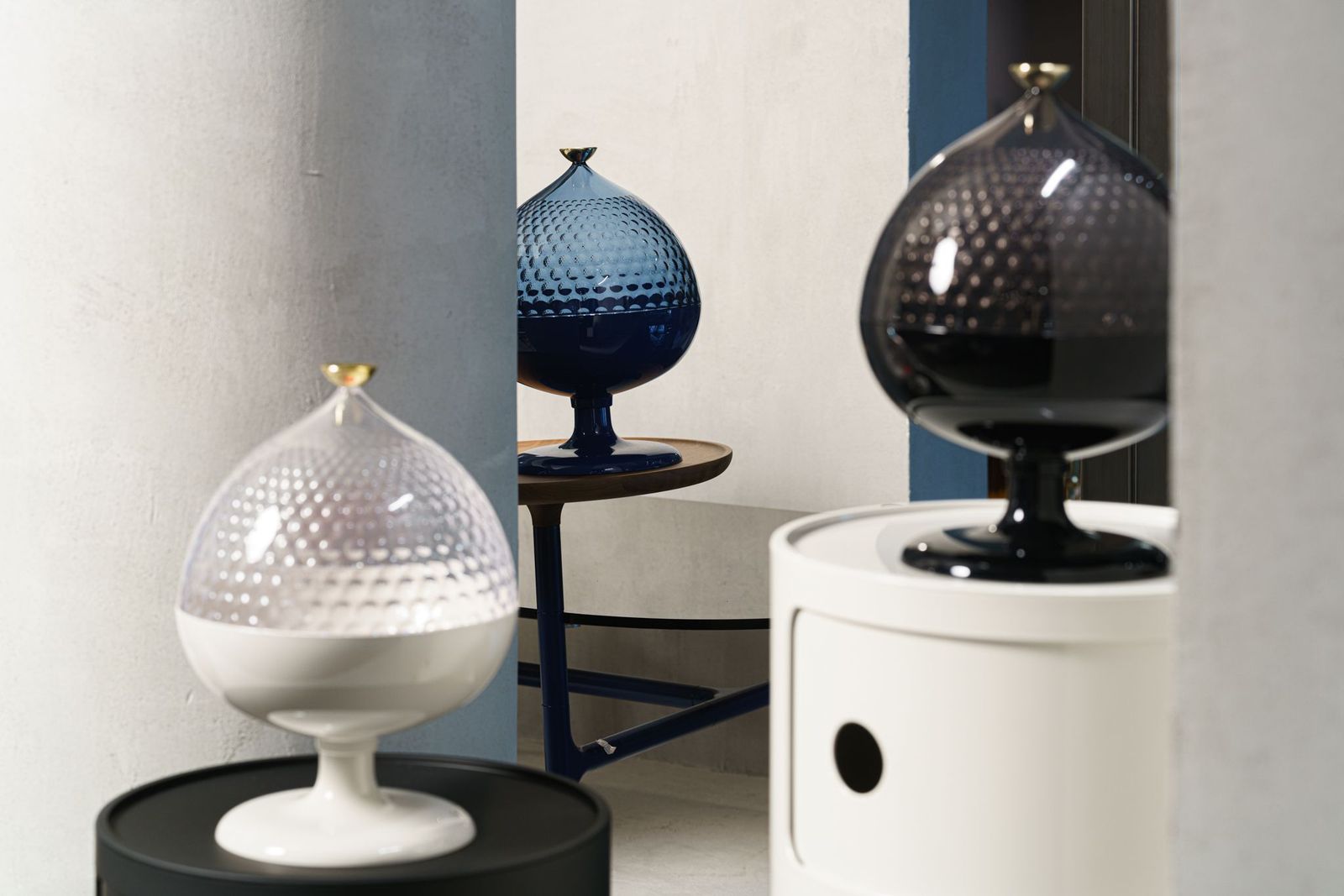 Kartell Ваза Pumo Blue от Kartell — в интерьере