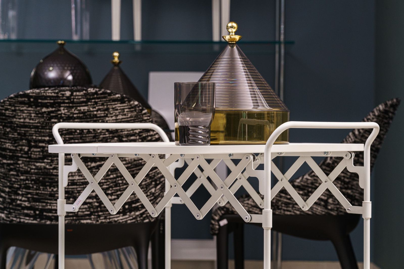 Kartell Сервировочная тележка Gastone White от Kartell — в интерьере