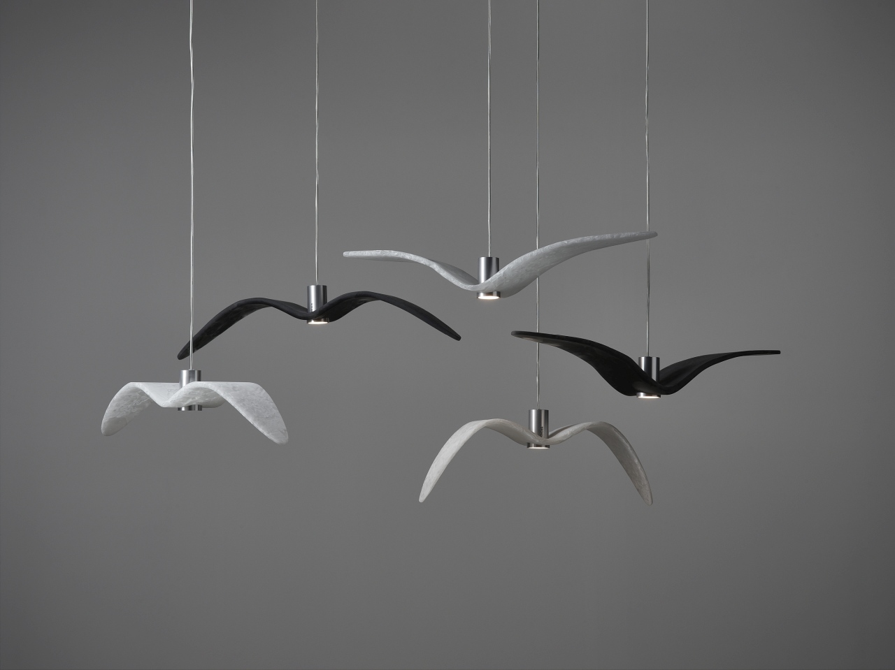 Brokis Подвесной светильник Night Birds PC964 opal - opaque - massif от Brokis — в интерьере