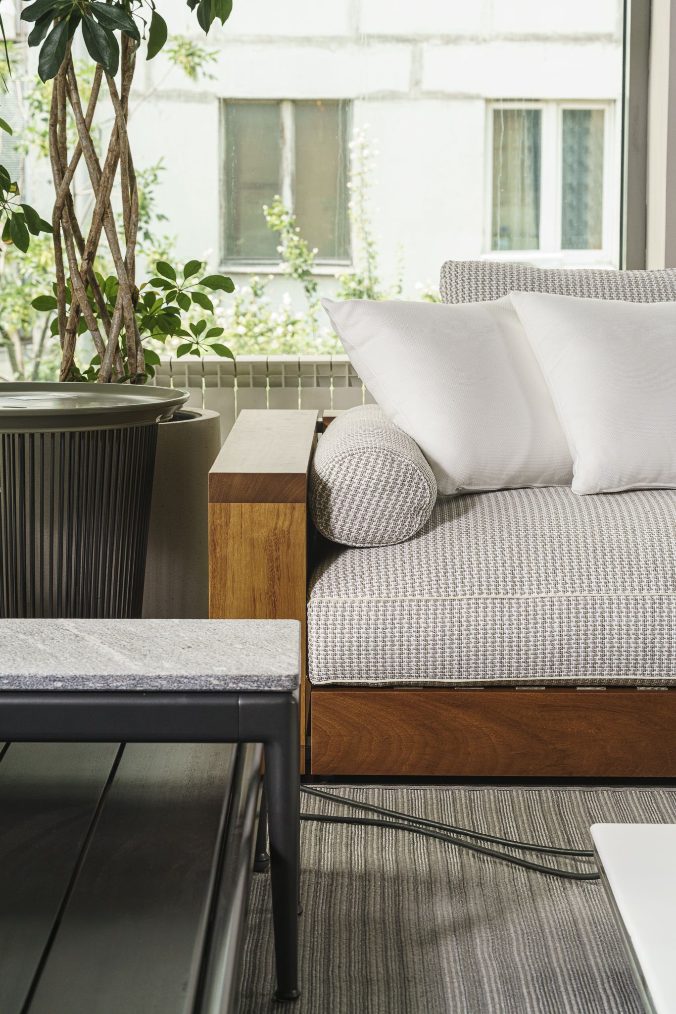 Flexform Уличный диван Hamptons от Flexform — в интерьере