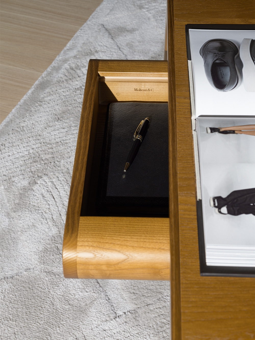 Molteni&C Письменный стол D.847.1 Gio Ponti от Molteni & C — в интерьере