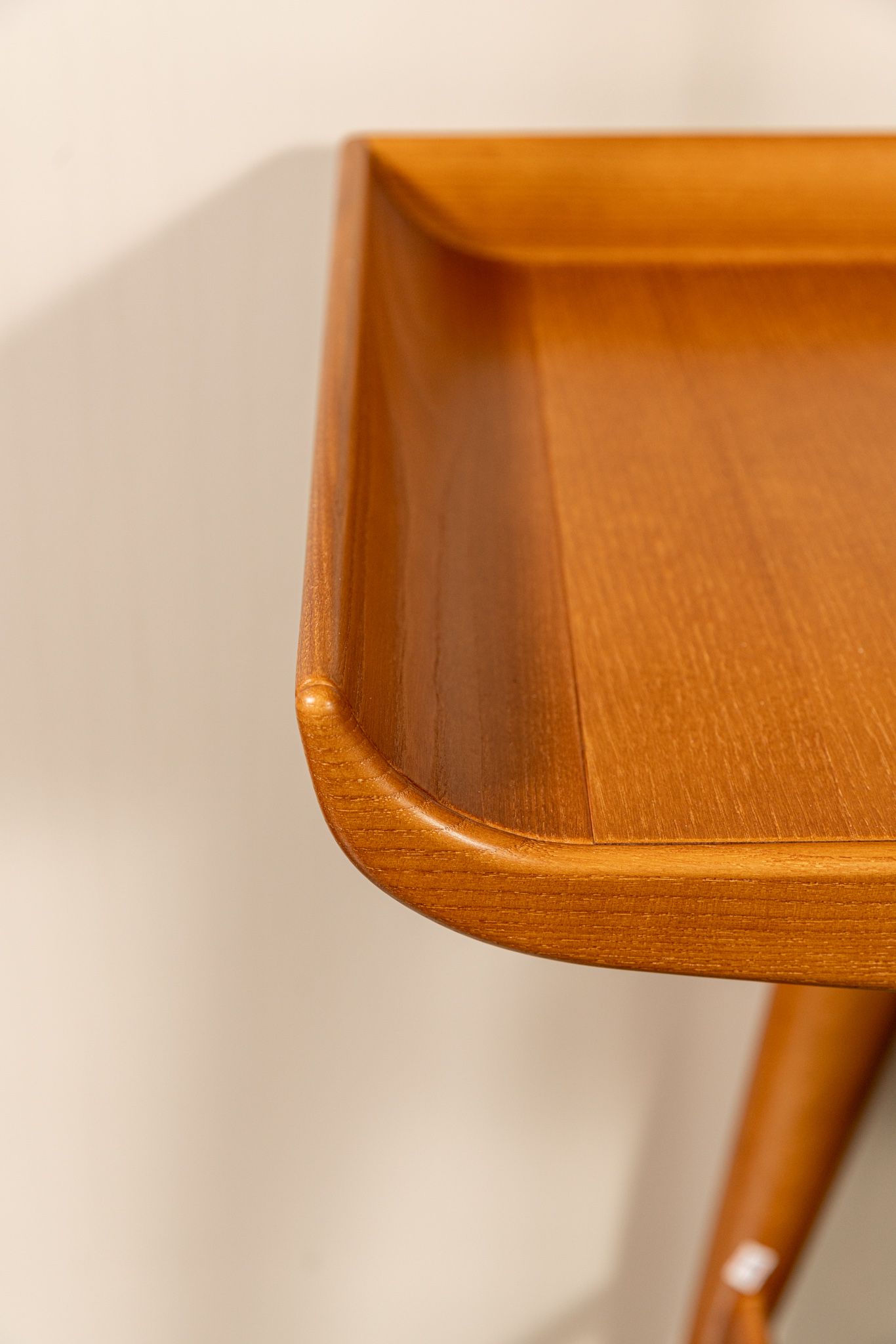 Molteni&C Письменный стол D.847.1 Gio Ponti от Molteni & C — в интерьере