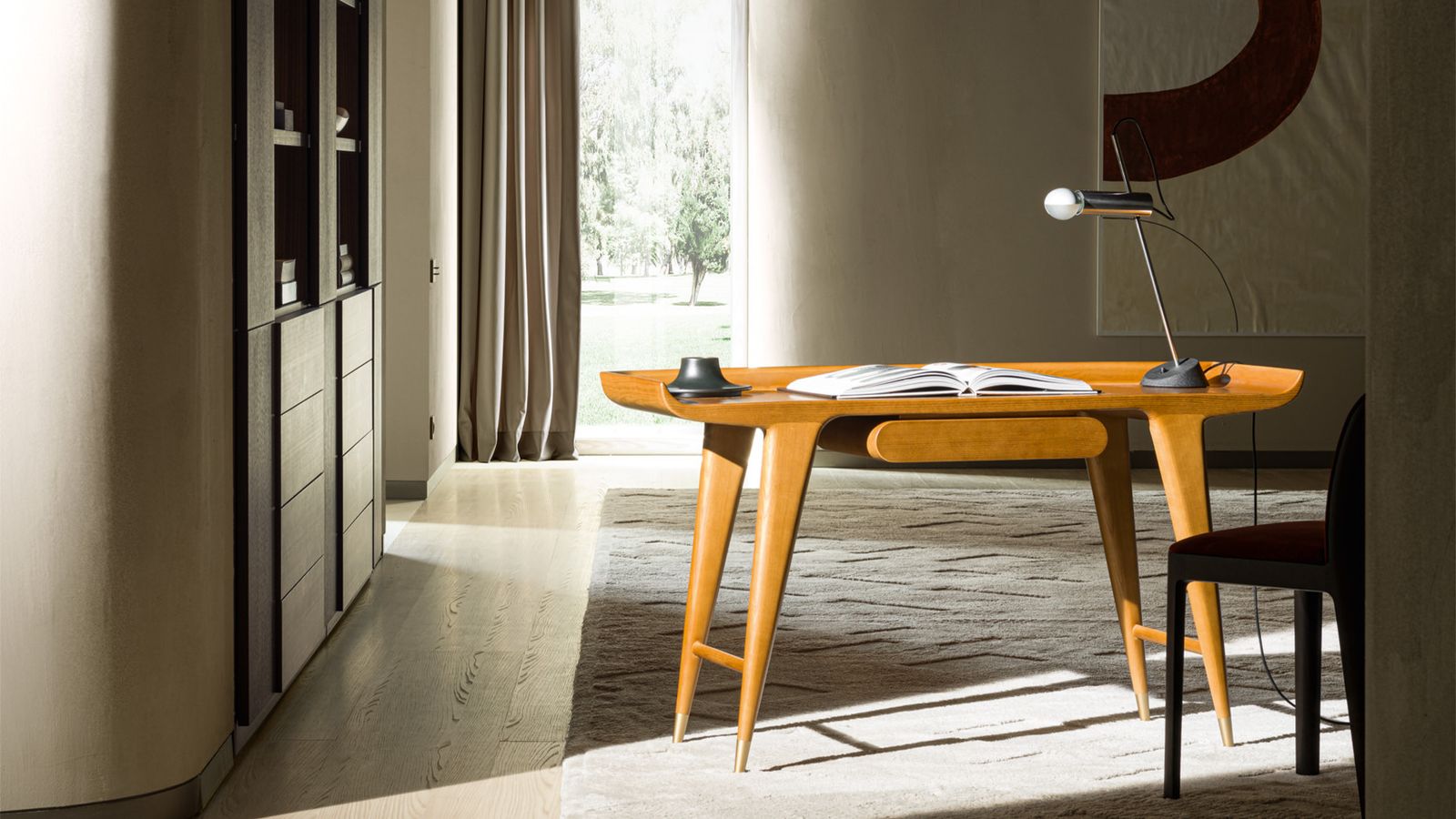 Molteni&C Письменный стол D.847.1 Gio Ponti от Molteni & C — в интерьере