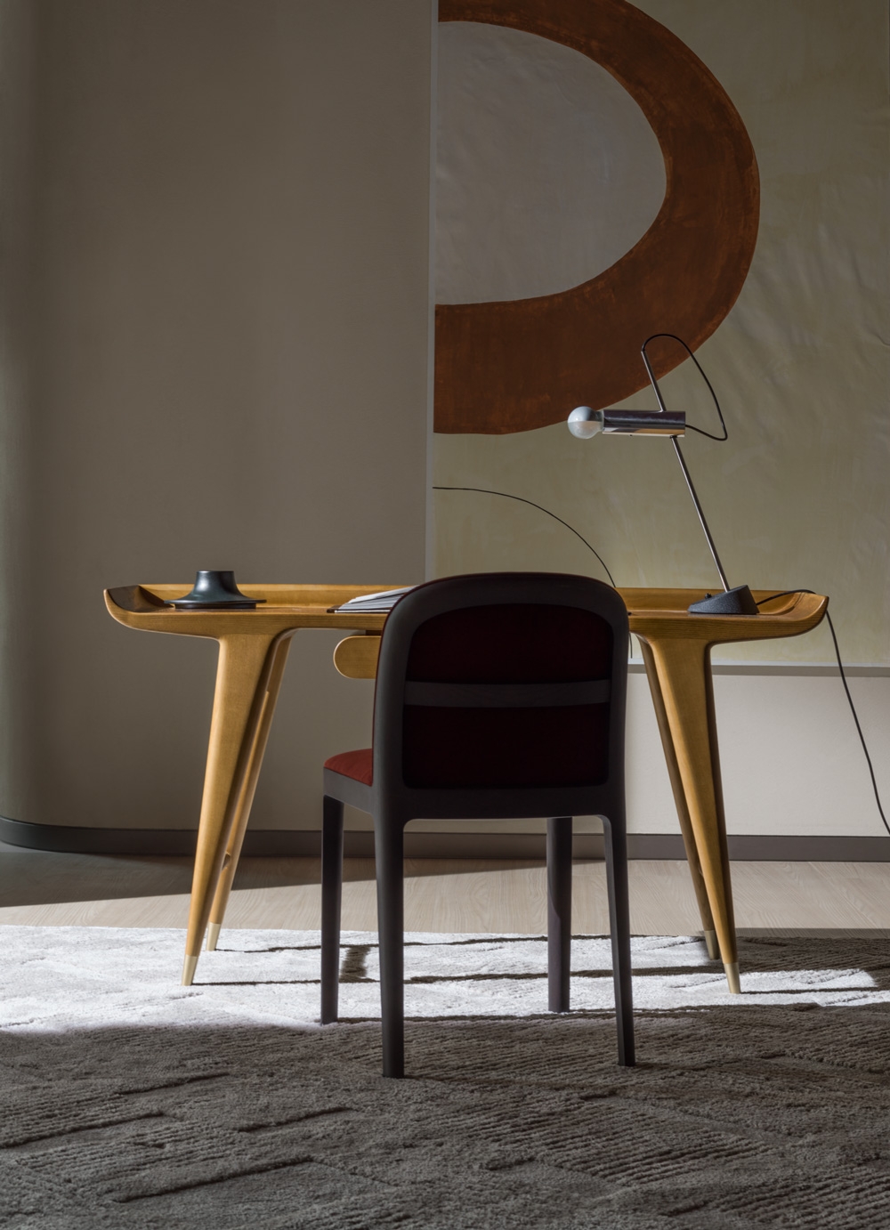 Molteni&C Письменный стол D.847.1 Gio Ponti от Molteni & C — в интерьере