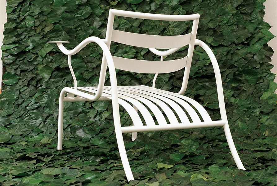 Cappellini Уличное кресло Thinking Man’s Chair от Cappellini — в интерьере