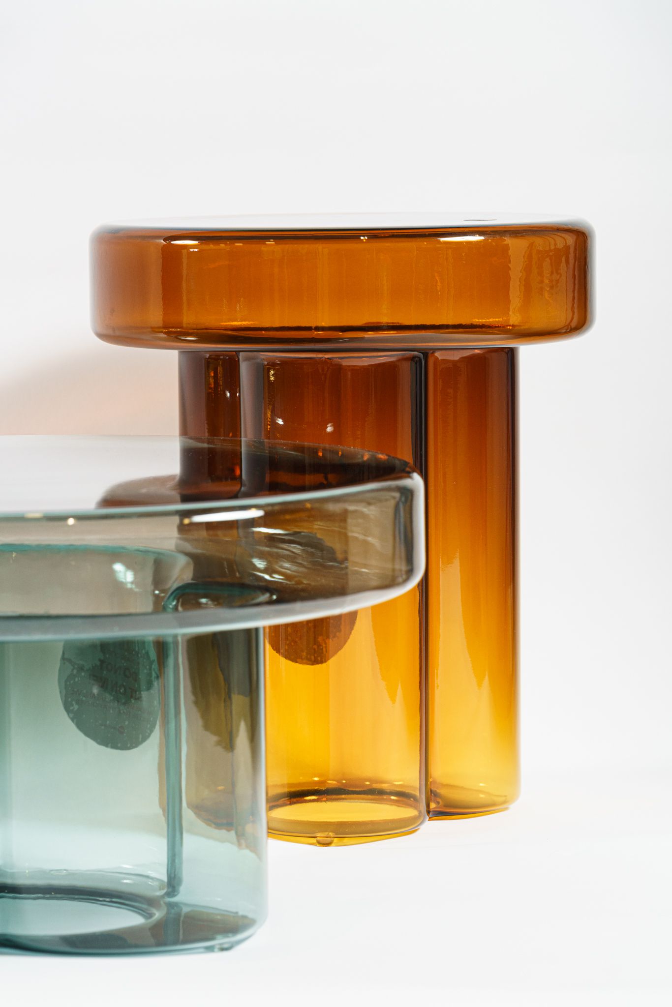 Miniforms Журнальный столик Soda Amber d38 от Miniforms — в интерьере