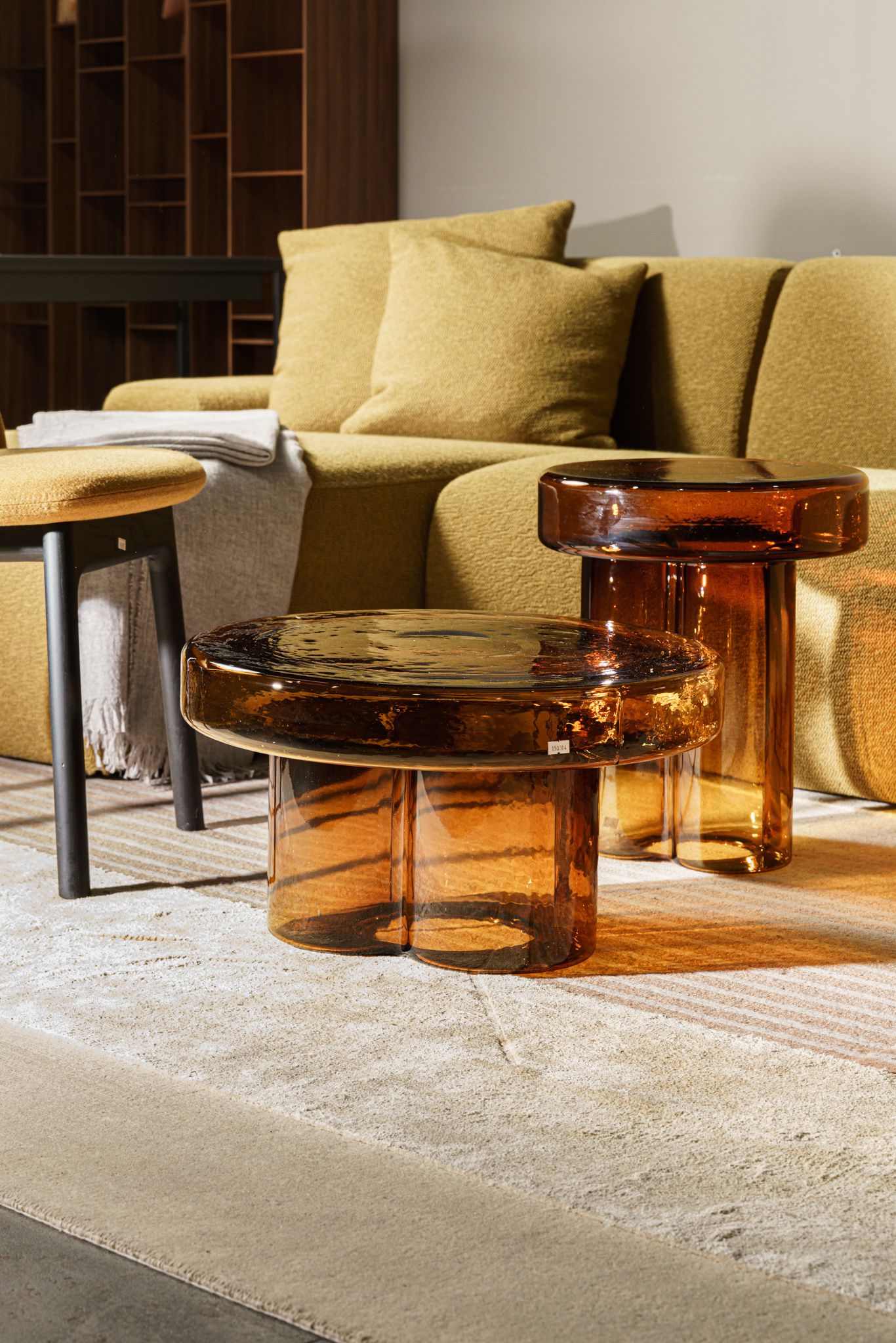 Miniforms Журнальный столик Soda Amber d38 от Miniforms — в интерьере