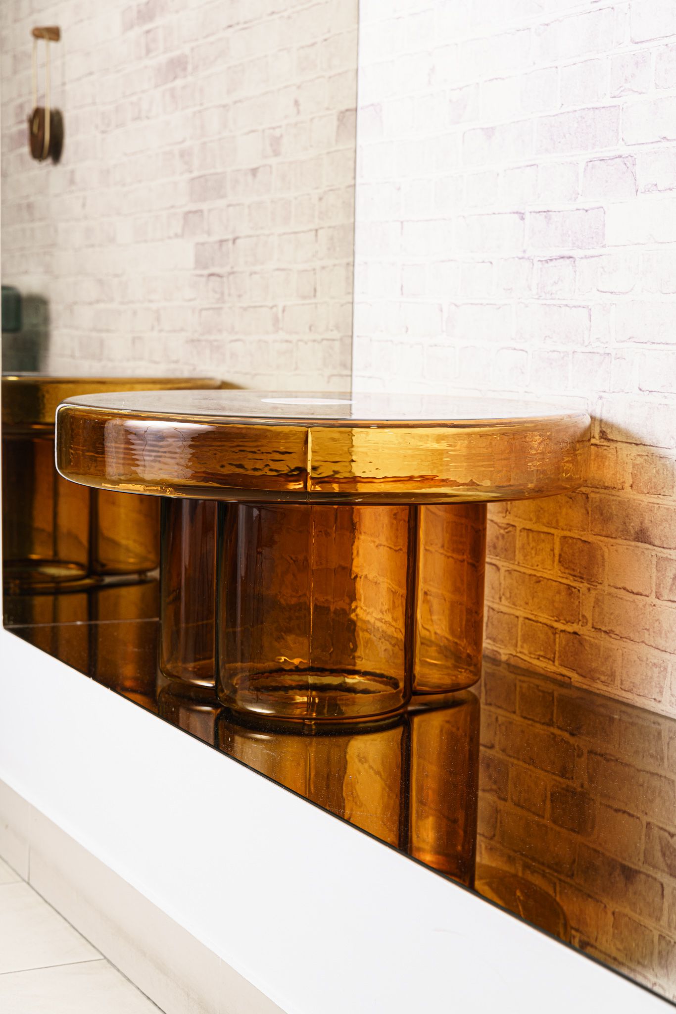 Miniforms Журнальный столик Soda Amber d38 от Miniforms — в интерьере