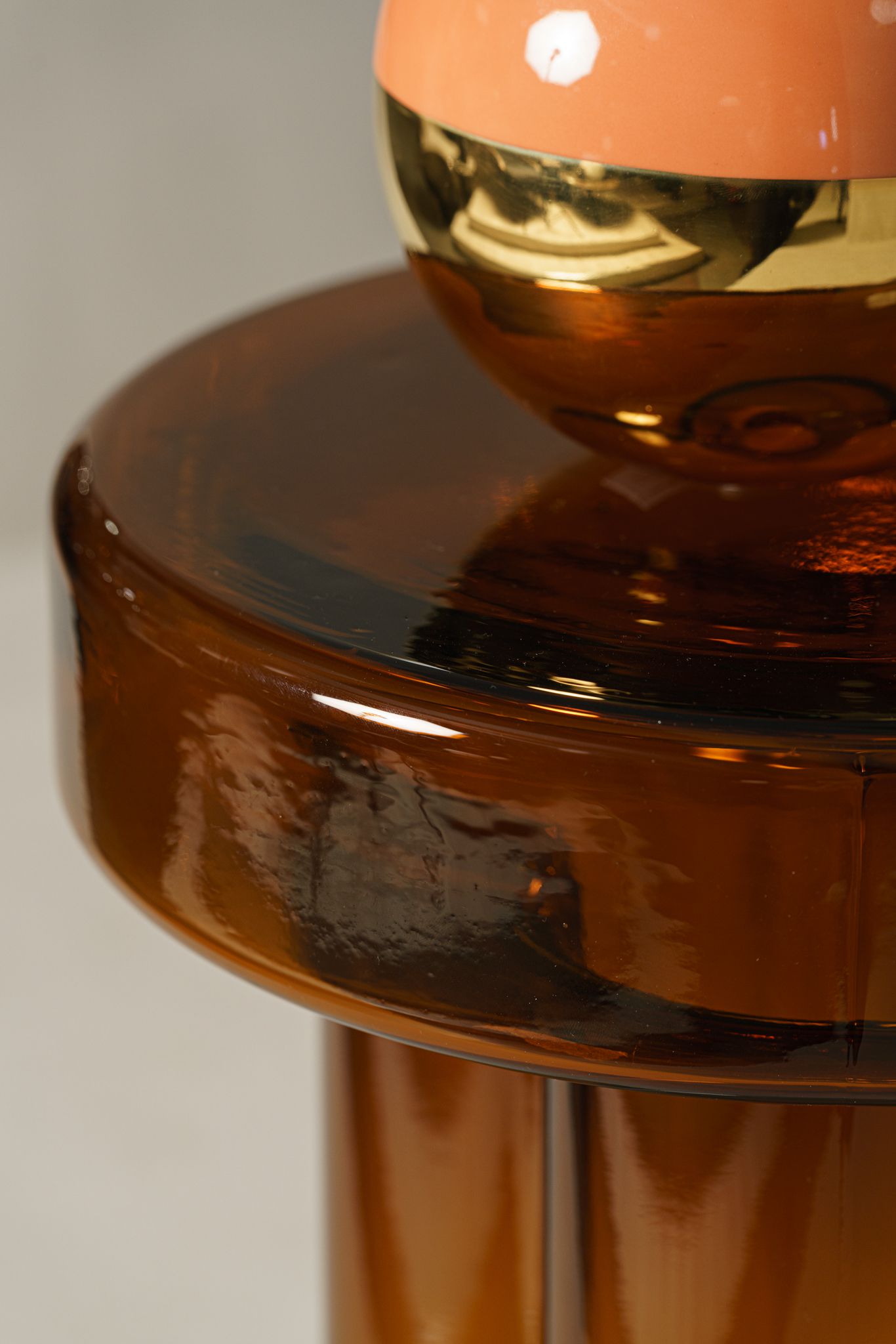 Miniforms Журнальный столик Soda Amber d38 от Miniforms — в интерьере