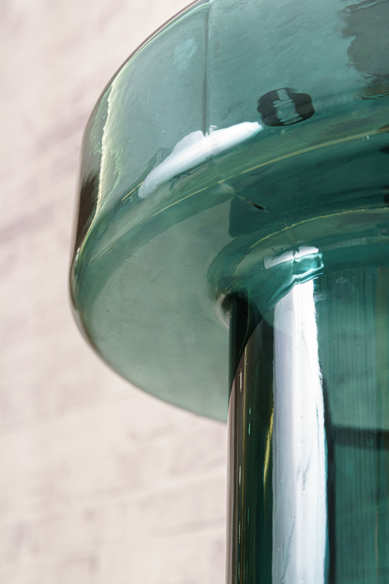 Miniforms Журнальный столик Soda Petrol Green d38 от Miniforms — в интерьере