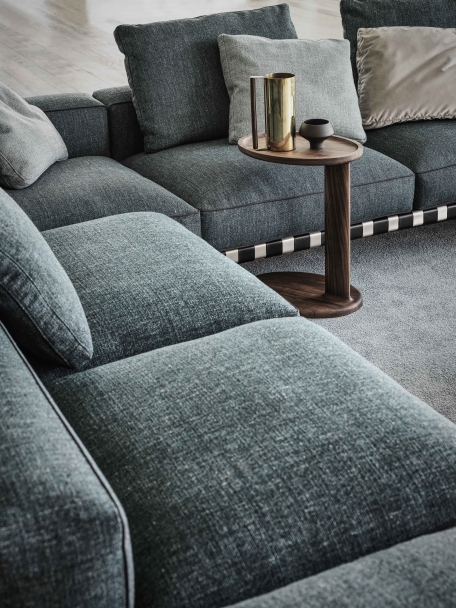 Flexform Журнальный столик Oliver CW/Ashwood Brown от Flexform — в интерьере