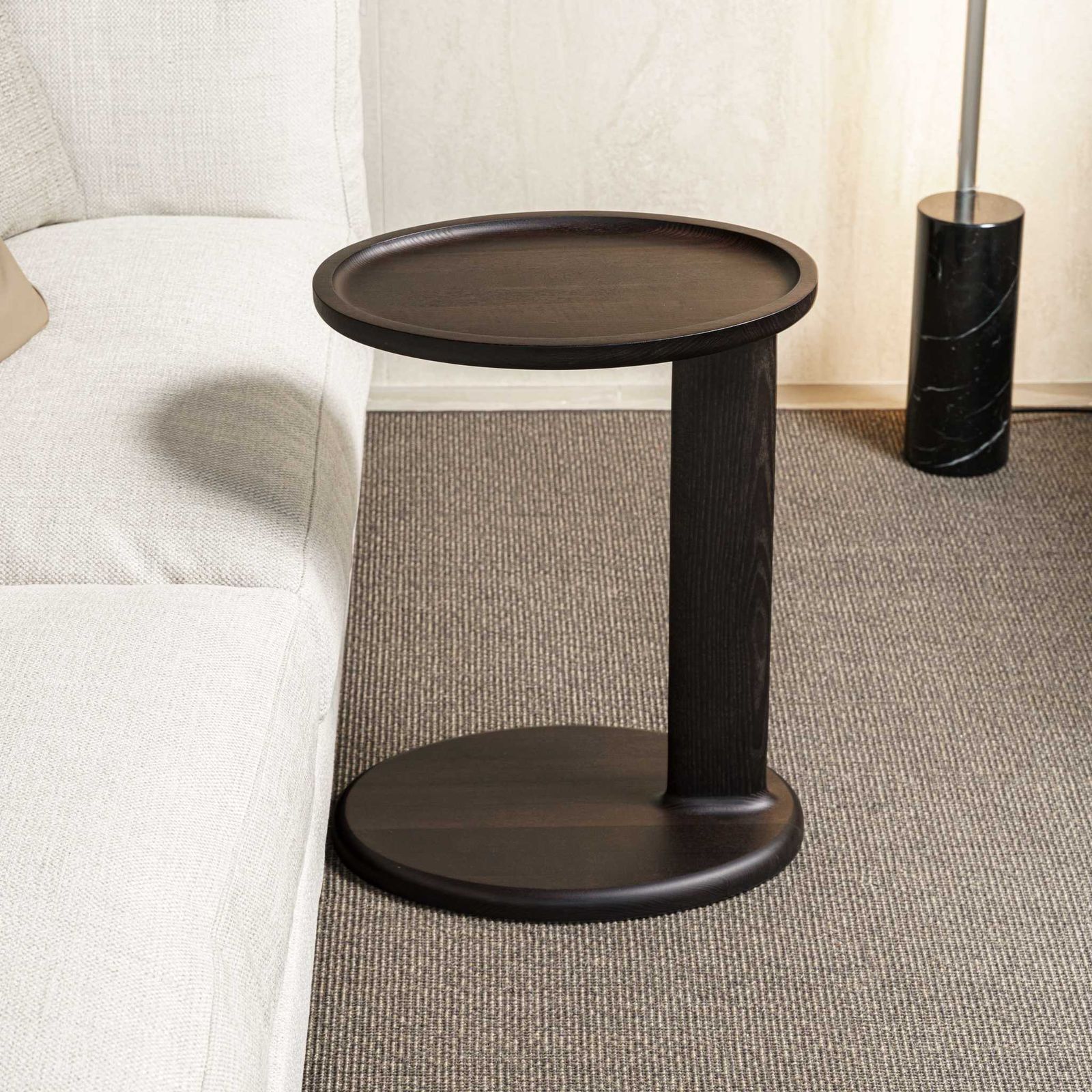 Flexform Журнальный столик Oliver CW/Ashwood Brown от Flexform — в интерьере