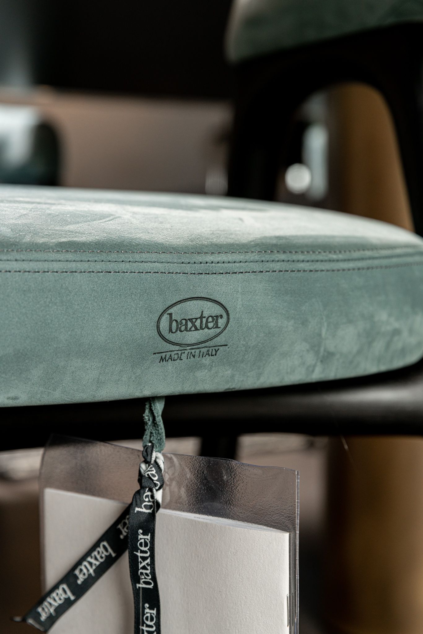 Baxter Стул Corinne Kashmir Ciment от Baxter — в интерьере