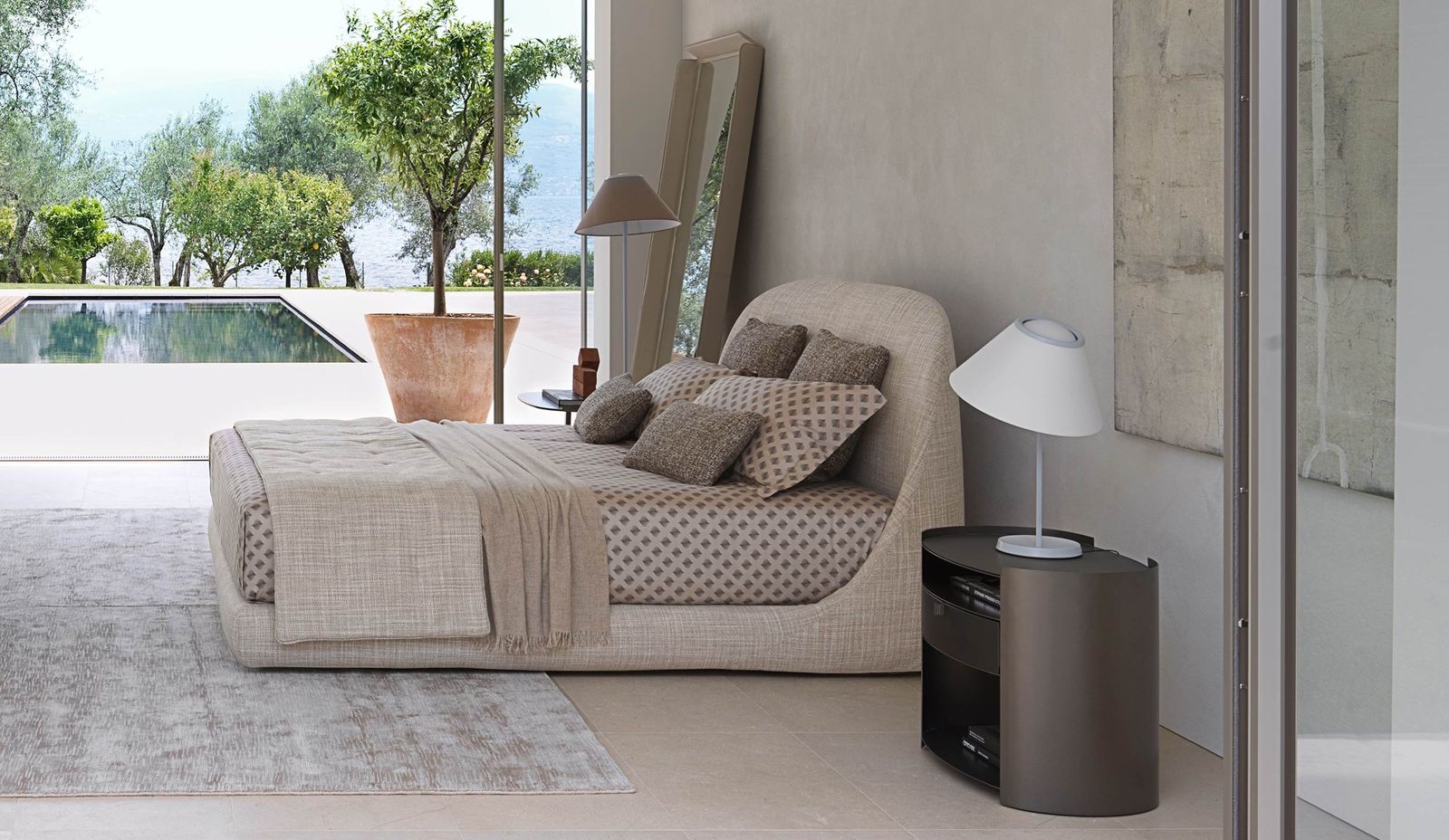Flou Прикроватная тумбочка Lotus от Flou — в интерьере