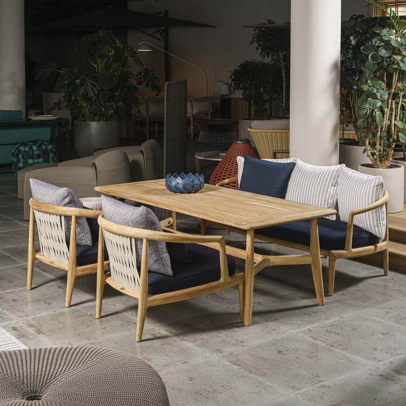 Poltrona Frau Lounge столик The Secret Garden от Poltrona Frau — в интерьере