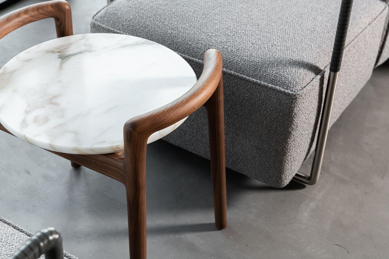 Flexform Журнальный столик Ascanio Calacata от Flexform — в интерьере
