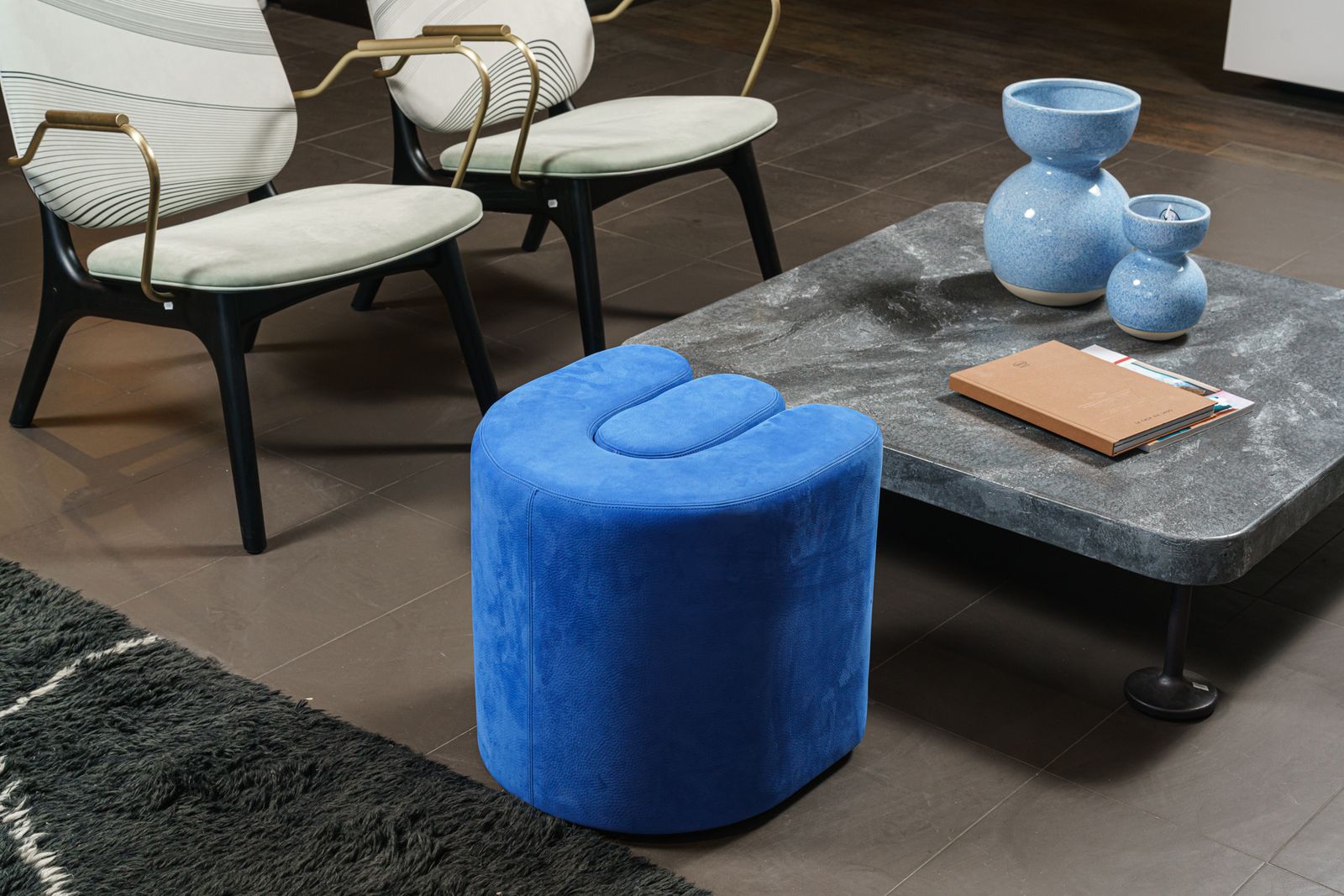 Baxter Пуф Adel Electric Blue от Baxter — в интерьере