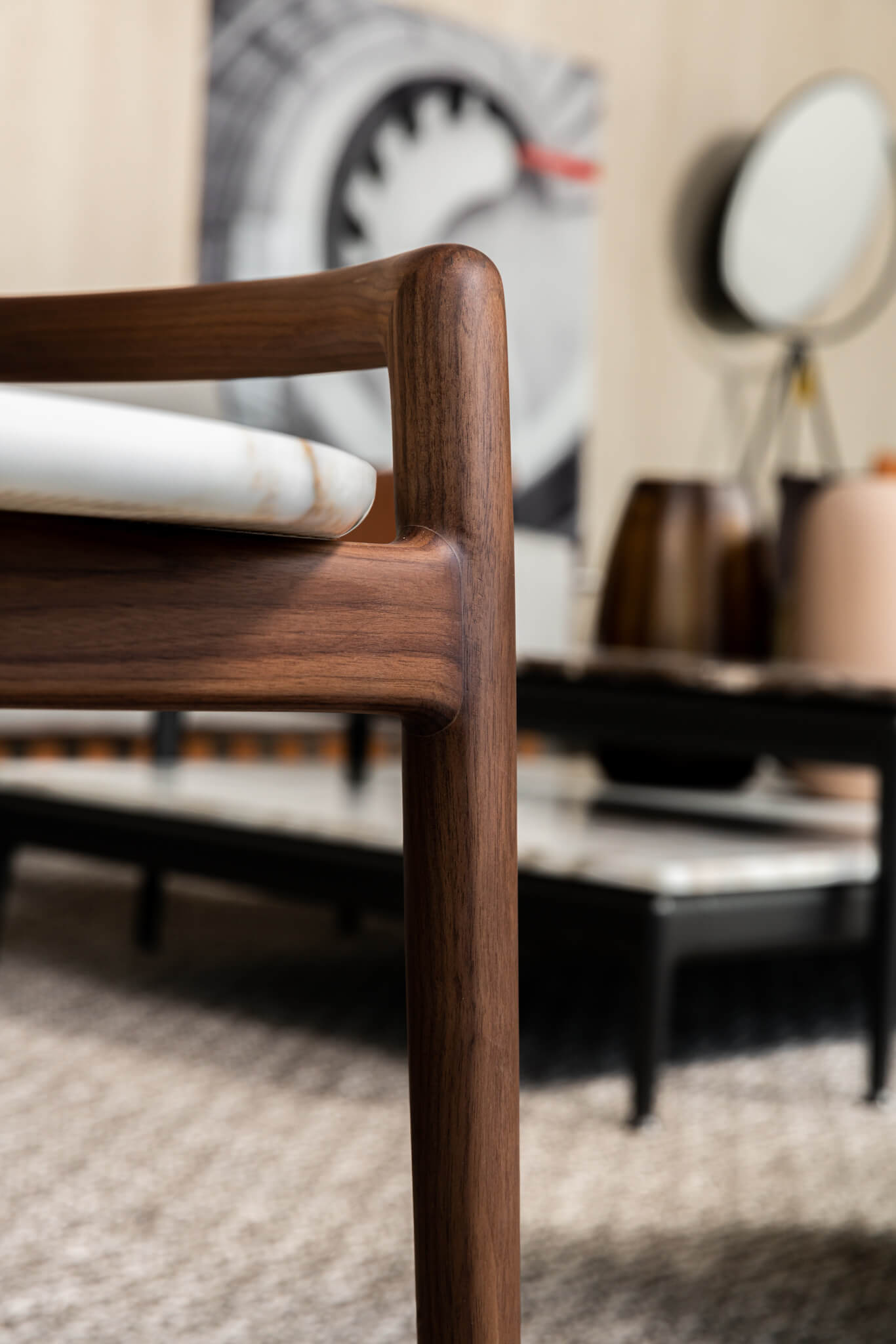 Flexform Журнальный столик Ascanio Calacata d60 от Flexform — в интерьере
