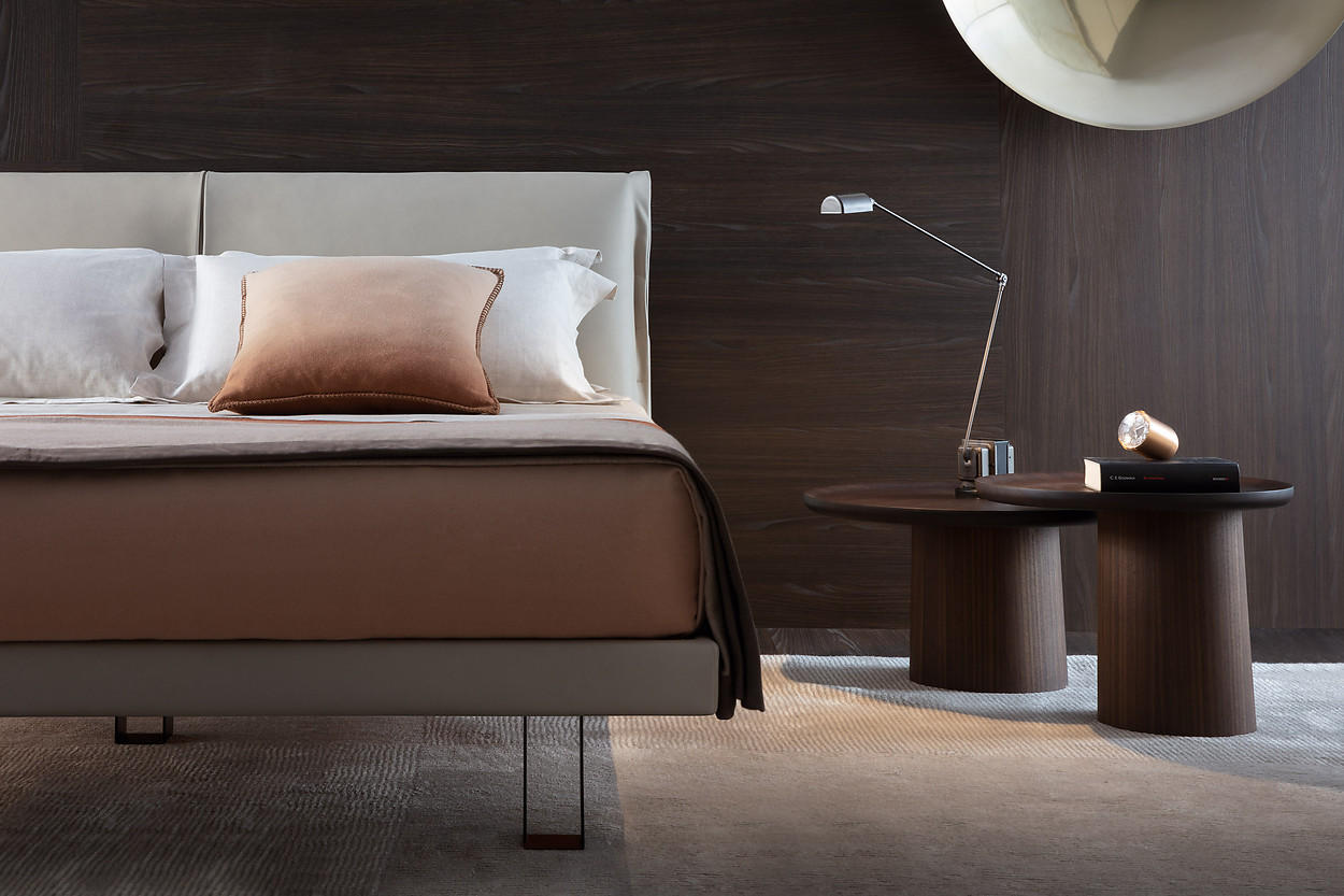 Molteni&C Журнальный столик Louisa LTV1 Red cemento от Molteni & C — в интерьере