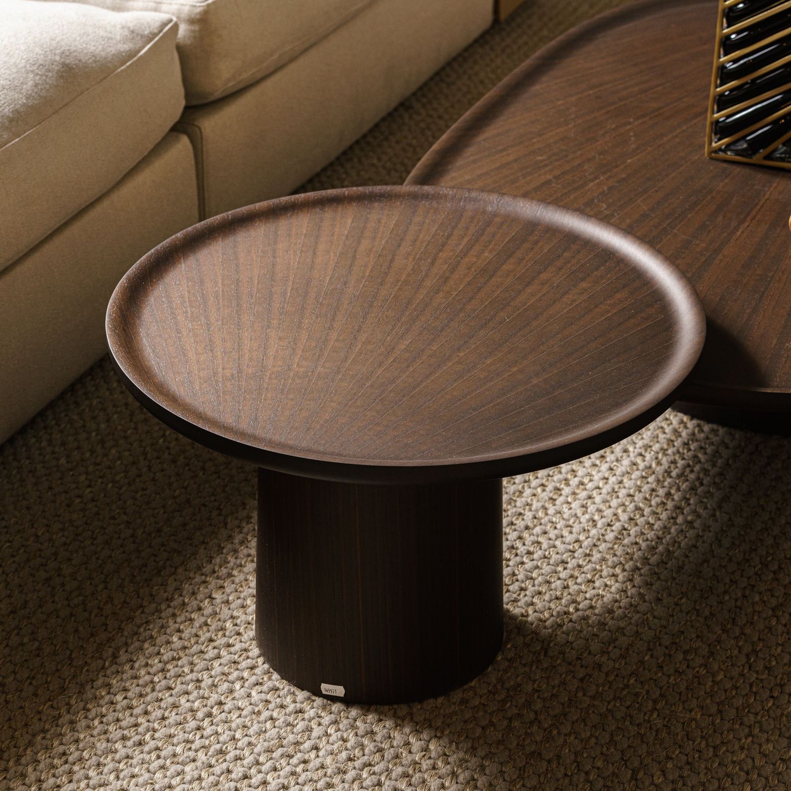 Molteni&C Журнальный столик Louisa LTV1 Red cemento от Molteni & C — в интерьере
