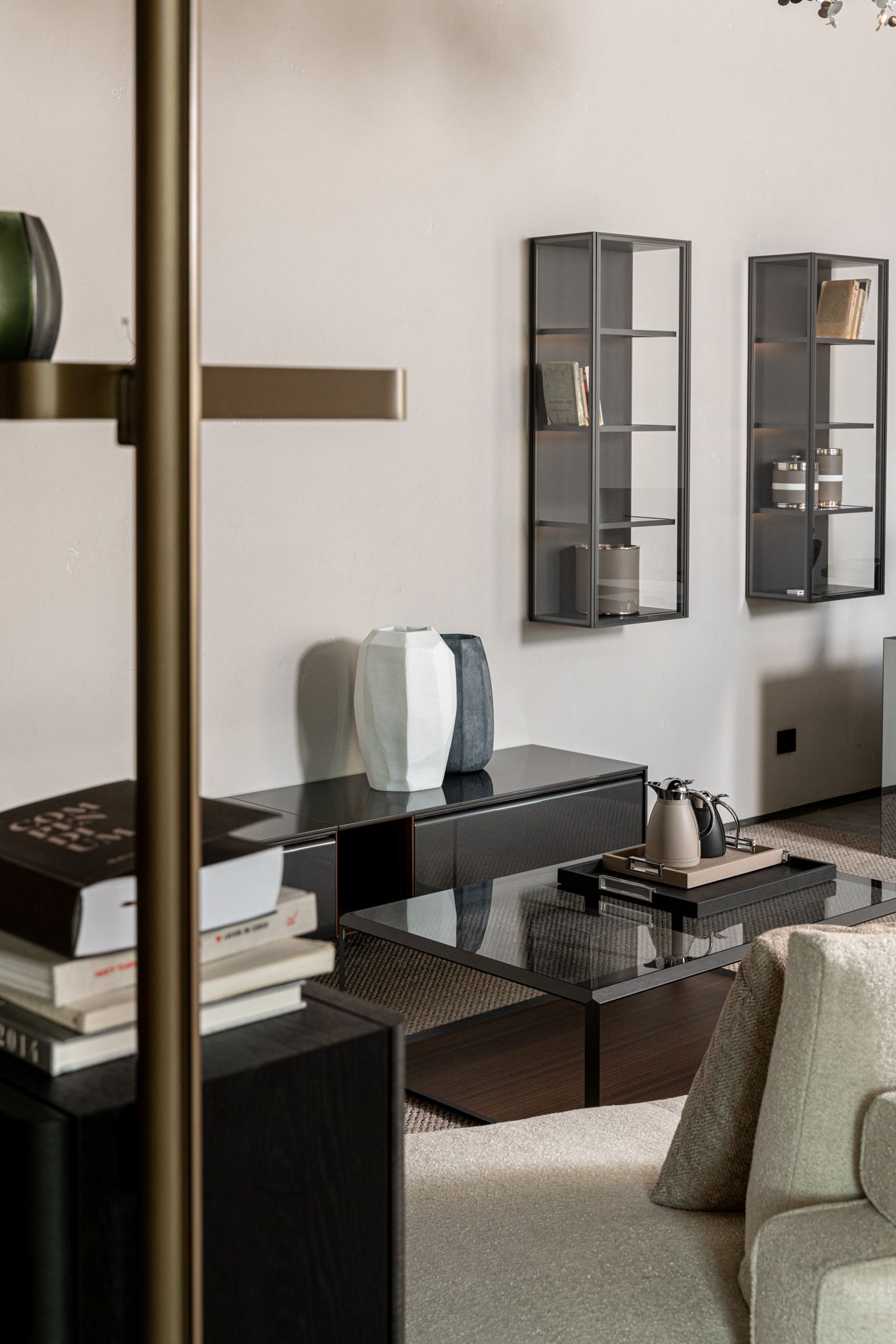 Molteni&C Стеллаж Hector от Molteni & C — в интерьере