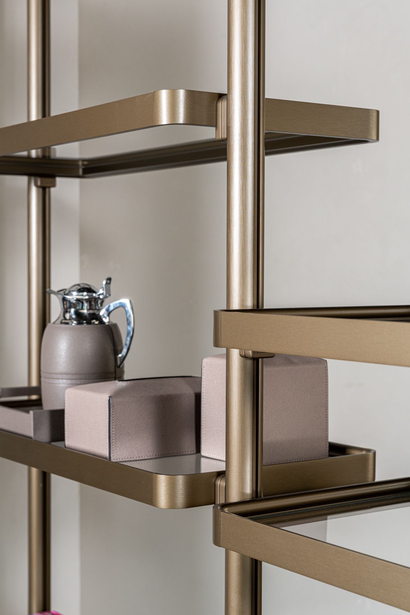 Molteni&C Стеллаж Hector от Molteni & C — в интерьере