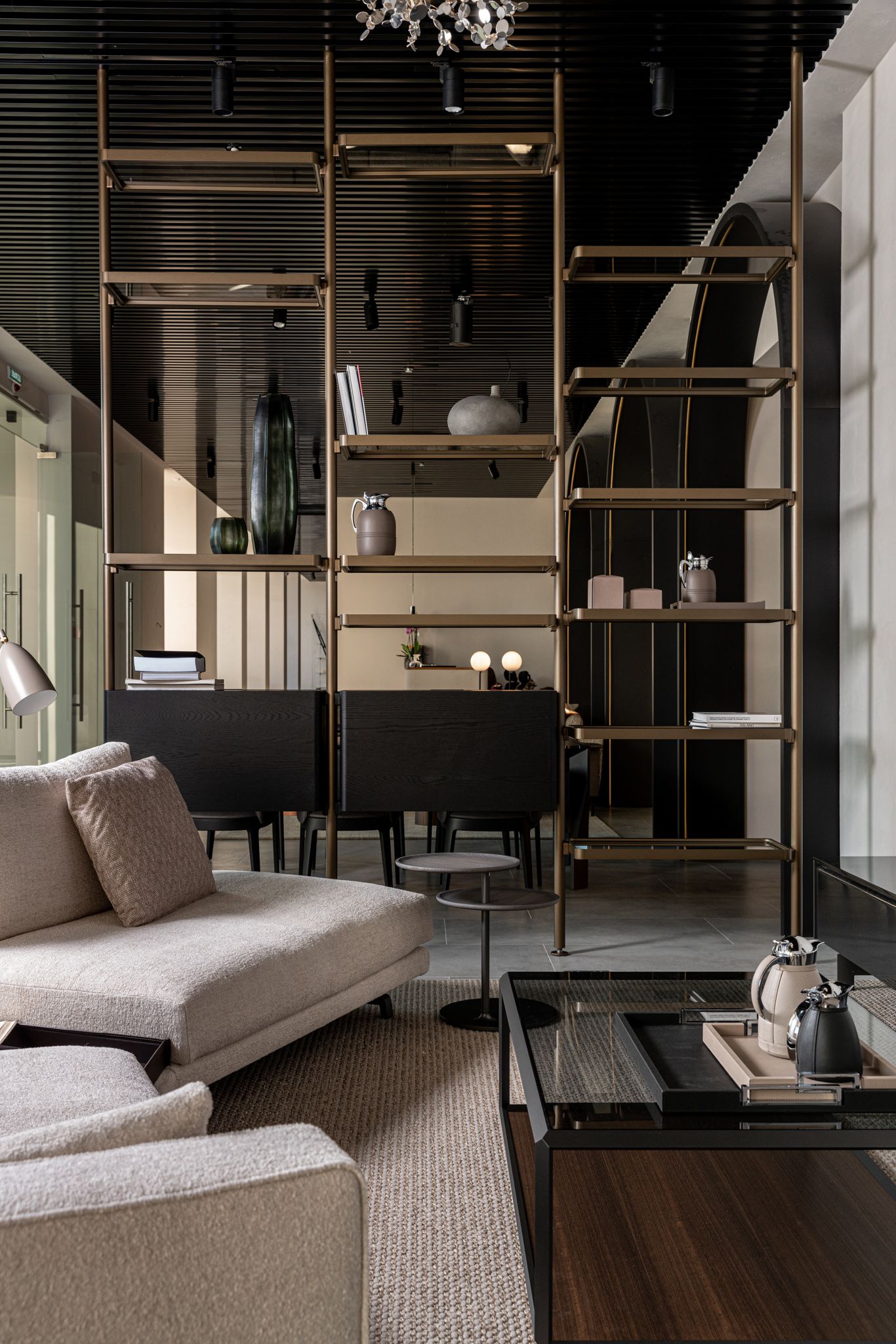 Molteni&C Стеллаж Hector от Molteni & C — в интерьере
