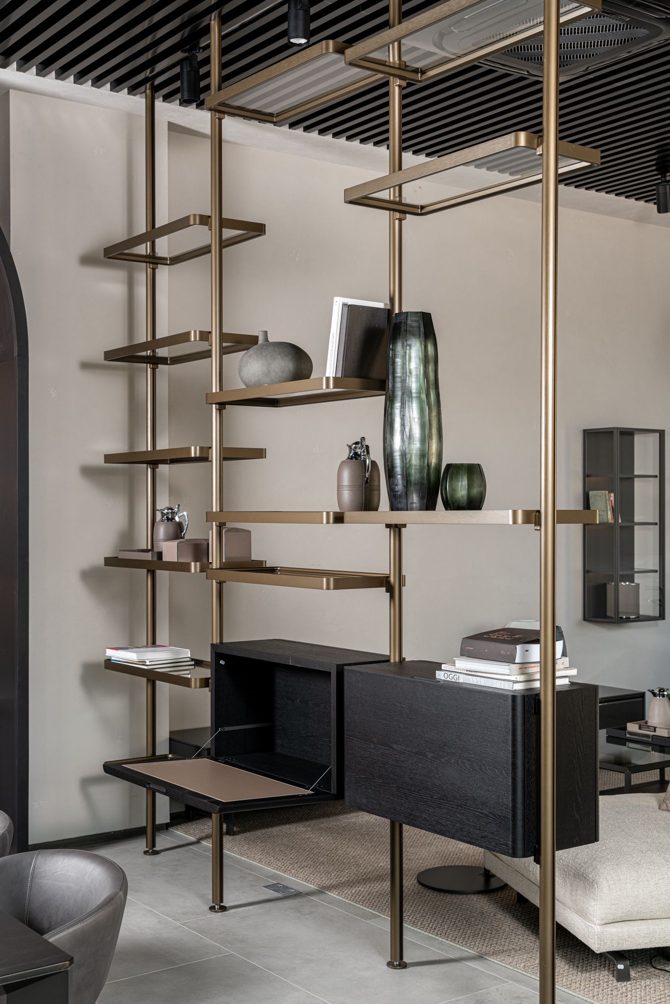 Molteni&C Стеллаж Hector от Molteni & C — в интерьере