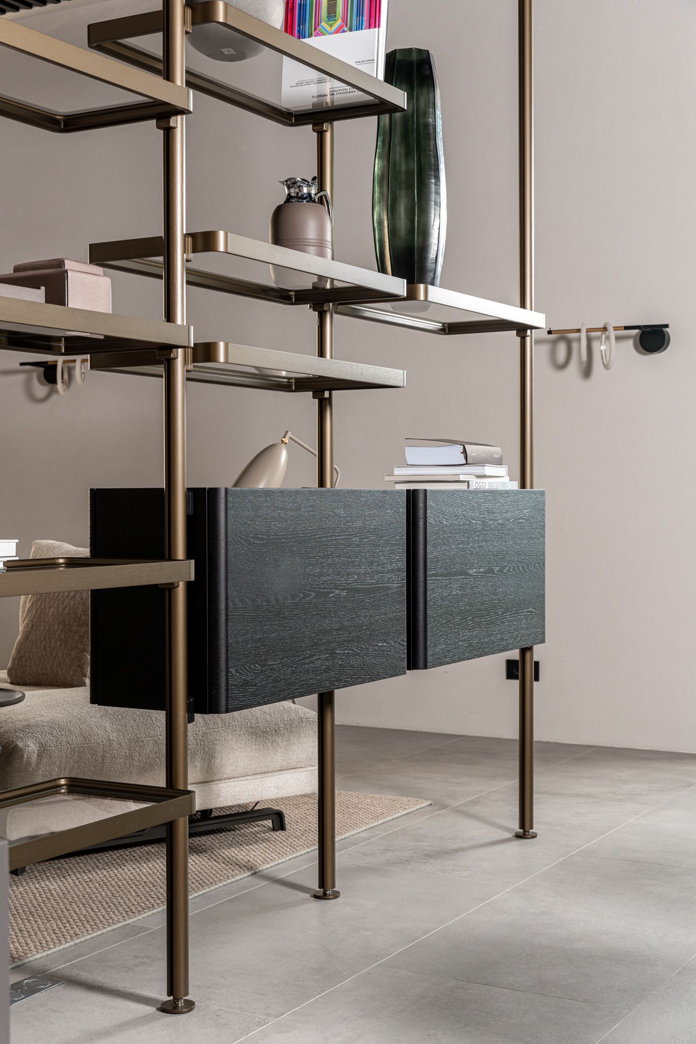 Molteni&C Стеллаж Hector от Molteni & C — в интерьере