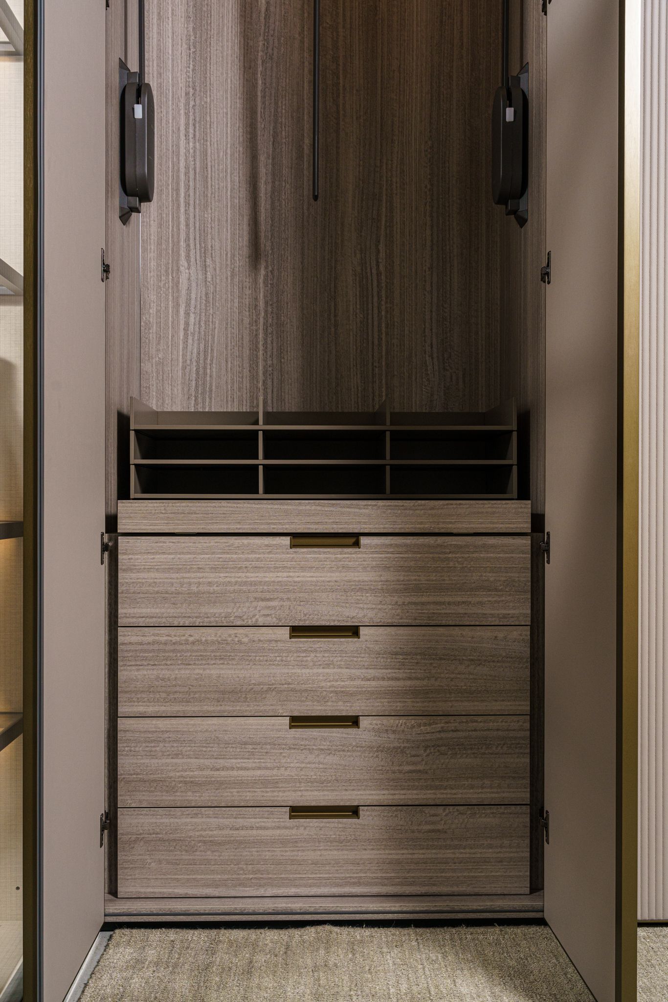Molteni&C Шкаф GLIS MASTER BAMBOO 4-дверный от Molteni & C — в интерьере