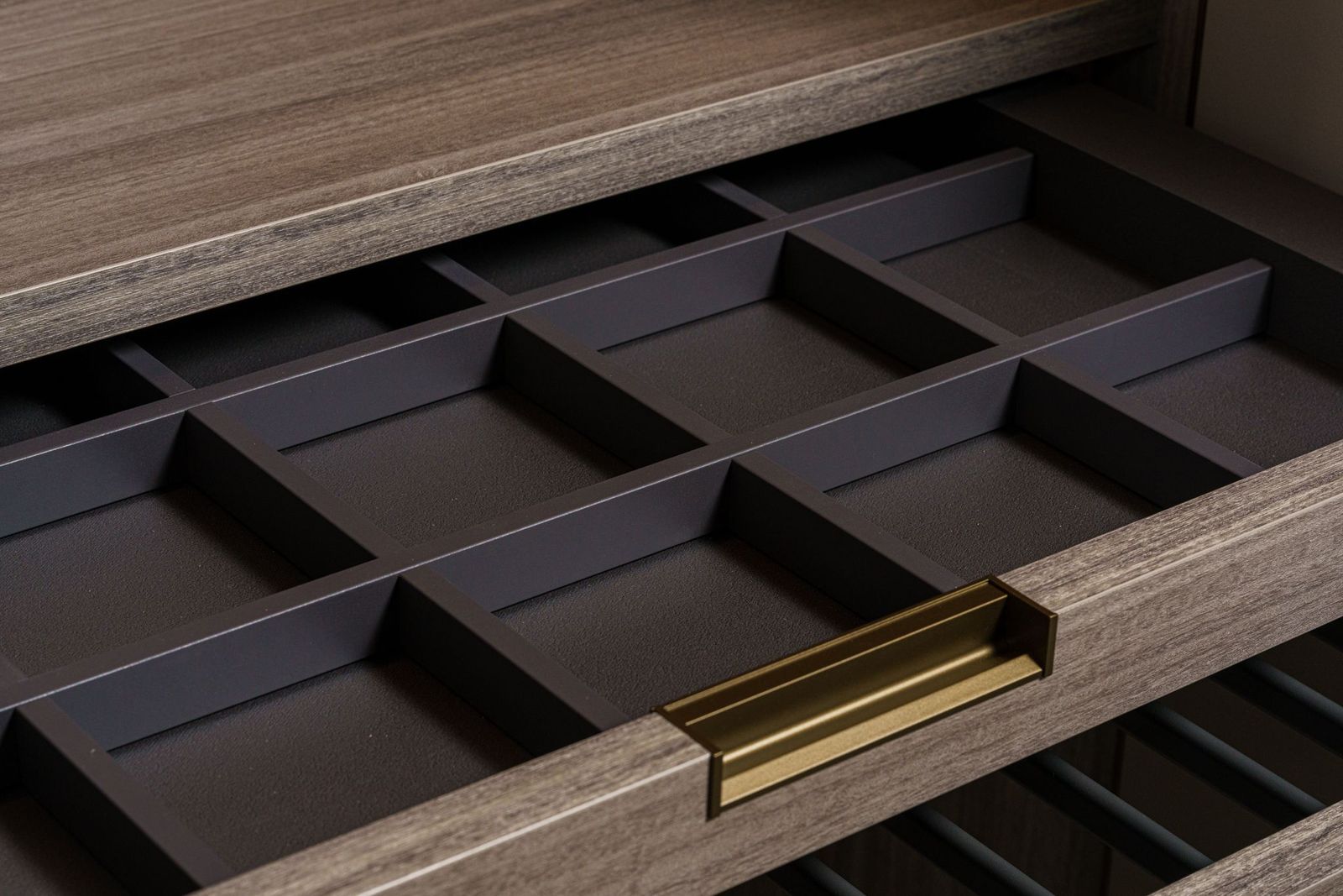 Molteni&C Шкаф GLIS MASTER BAMBOO 4-дверный от Molteni & C — в интерьере