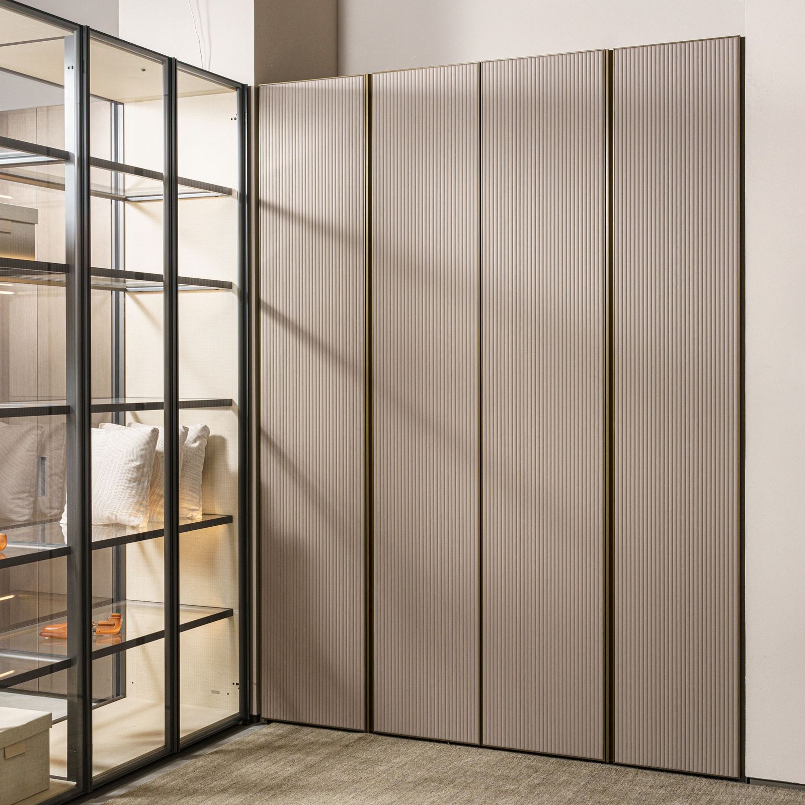 Molteni&C Шкаф GLIS MASTER BAMBOO 4-дверный от Molteni & C — в интерьере