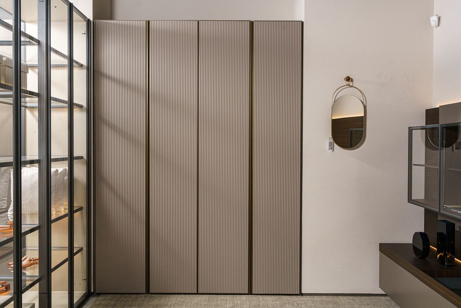 Molteni&C Шкаф GLIS MASTER BAMBOO 4-дверный от Molteni & C — в интерьере
