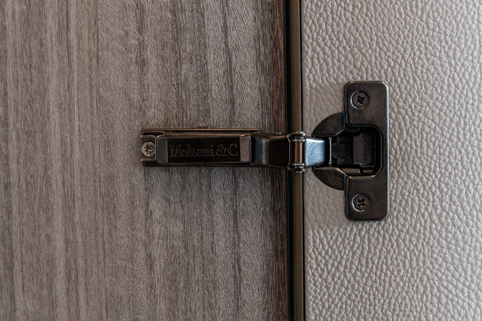 Molteni&C Шкаф GLIS MASTER BAMBOO 4-дверный от Molteni & C — в интерьере