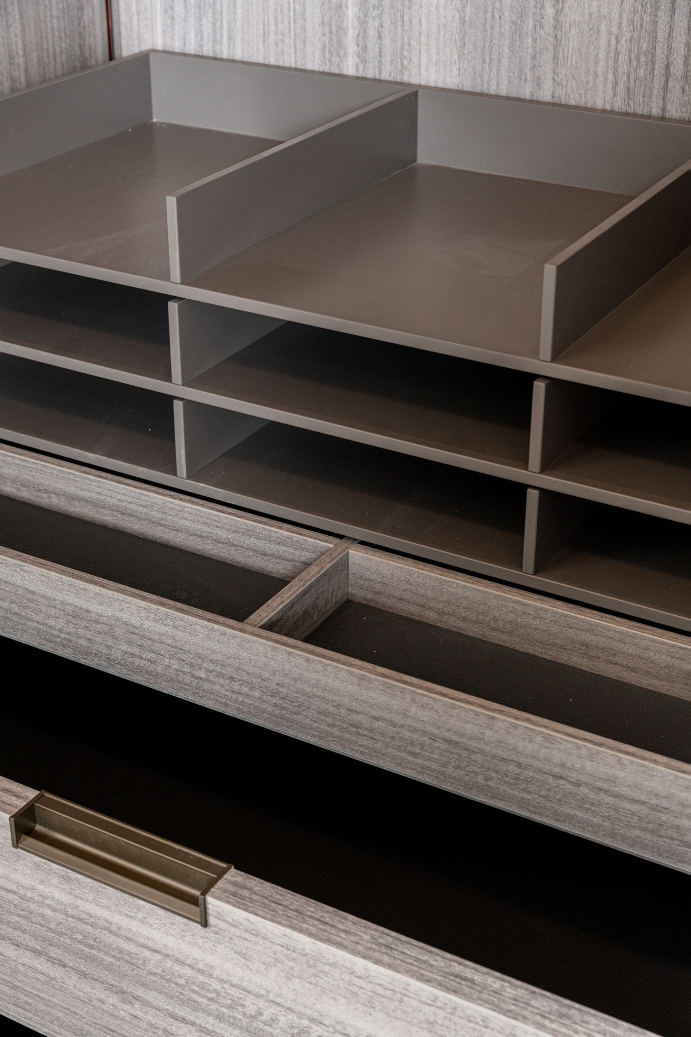 Molteni&C Шкаф GLIS MASTER BAMBOO 4-дверный от Molteni & C — в интерьере