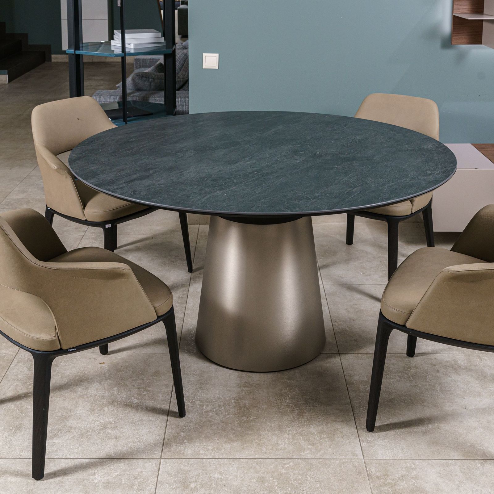 Cattelan Italia Стол Yoda Keramik Round Ardesia от Cattelan Italia — в интерьере