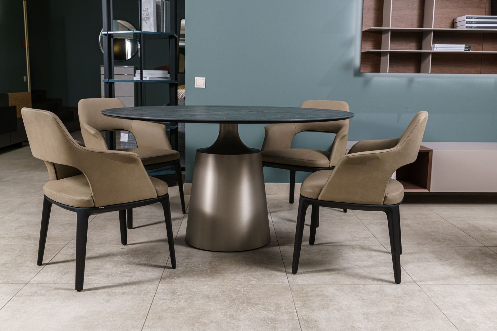 Cattelan Italia Стол Yoda Keramik Round Ardesia от Cattelan Italia — в интерьере