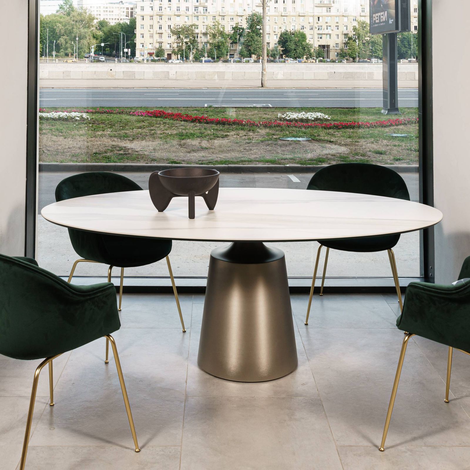 Cattelan Italia Стол Yoda Keramik Golden Calacatta от Cattelan Italia — в интерьере